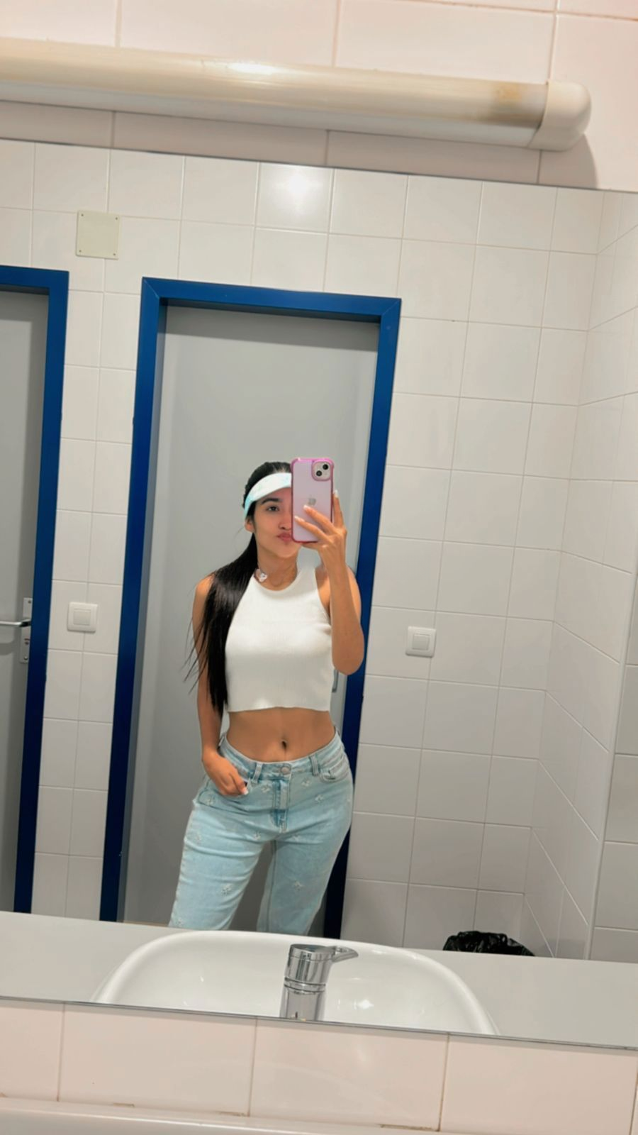 614568123|SARAH|Chica