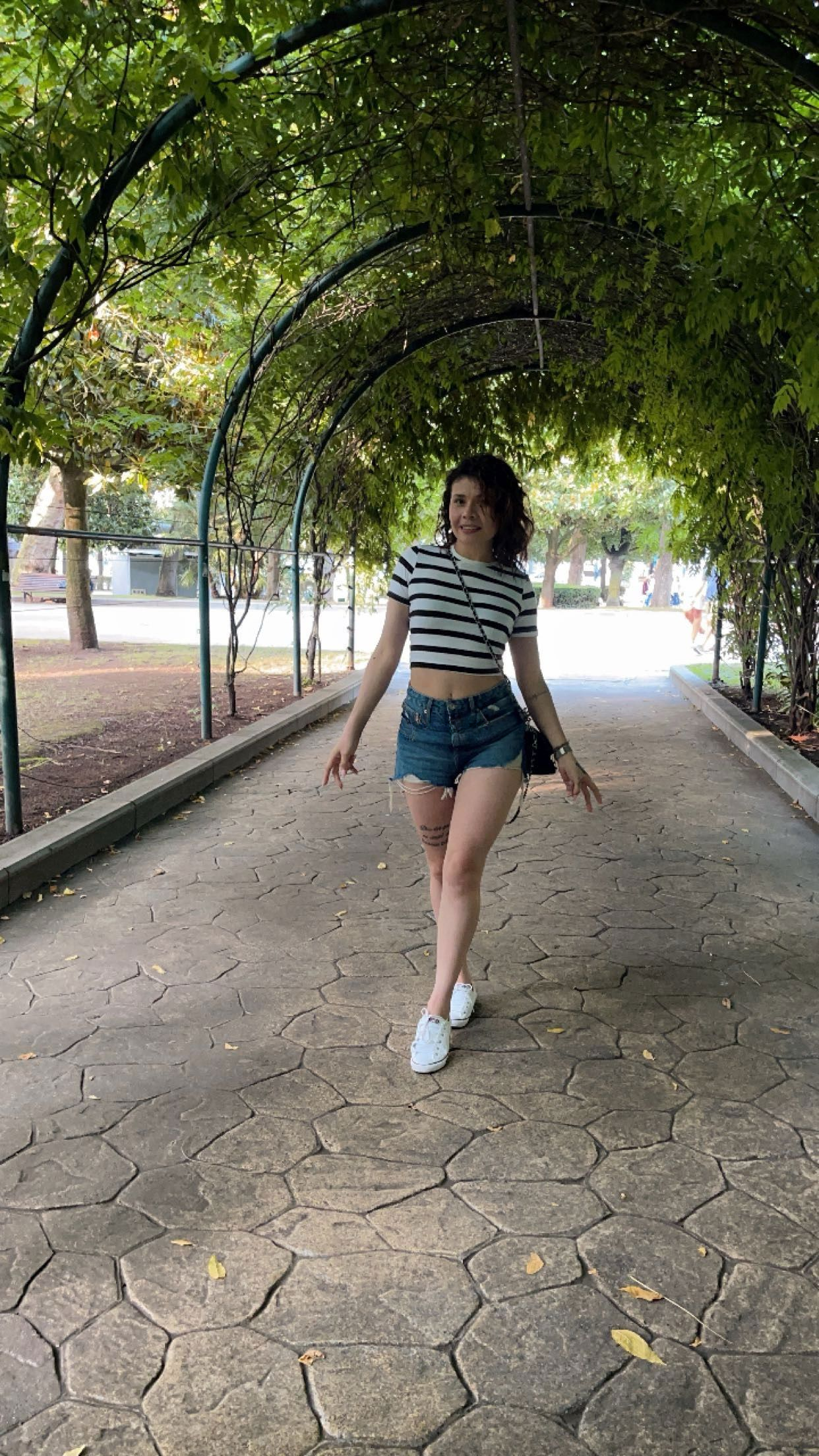 614745626|VICTORIA|Chica
