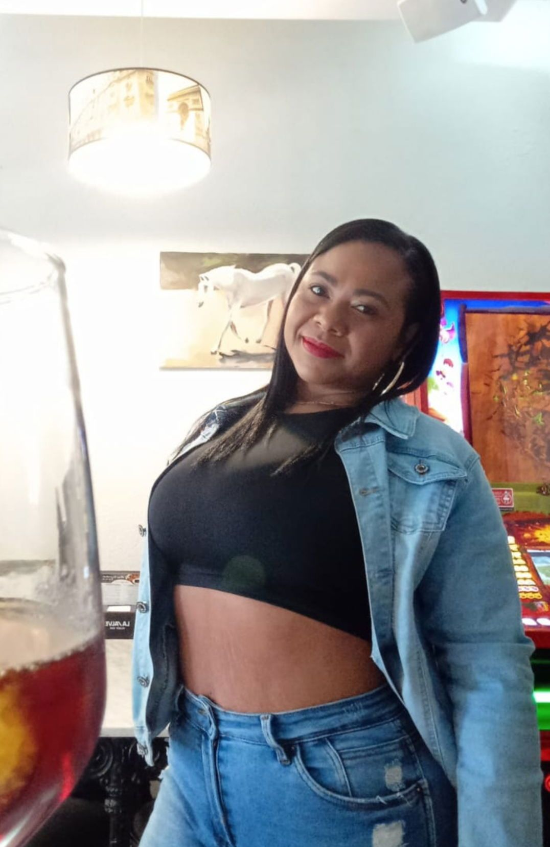 613836927|ANYELA|Chica