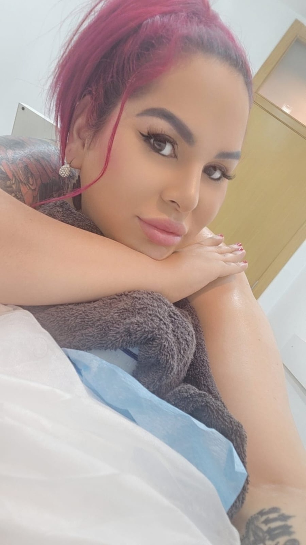 774626405|ISABELA|Transexual