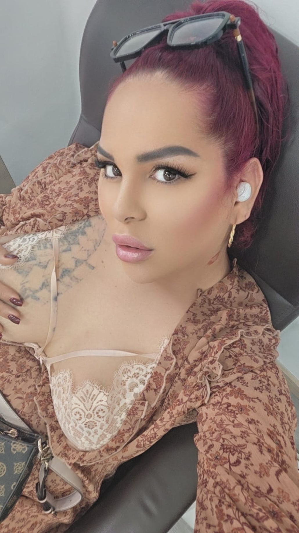 774626405|ISABELA|Transexual