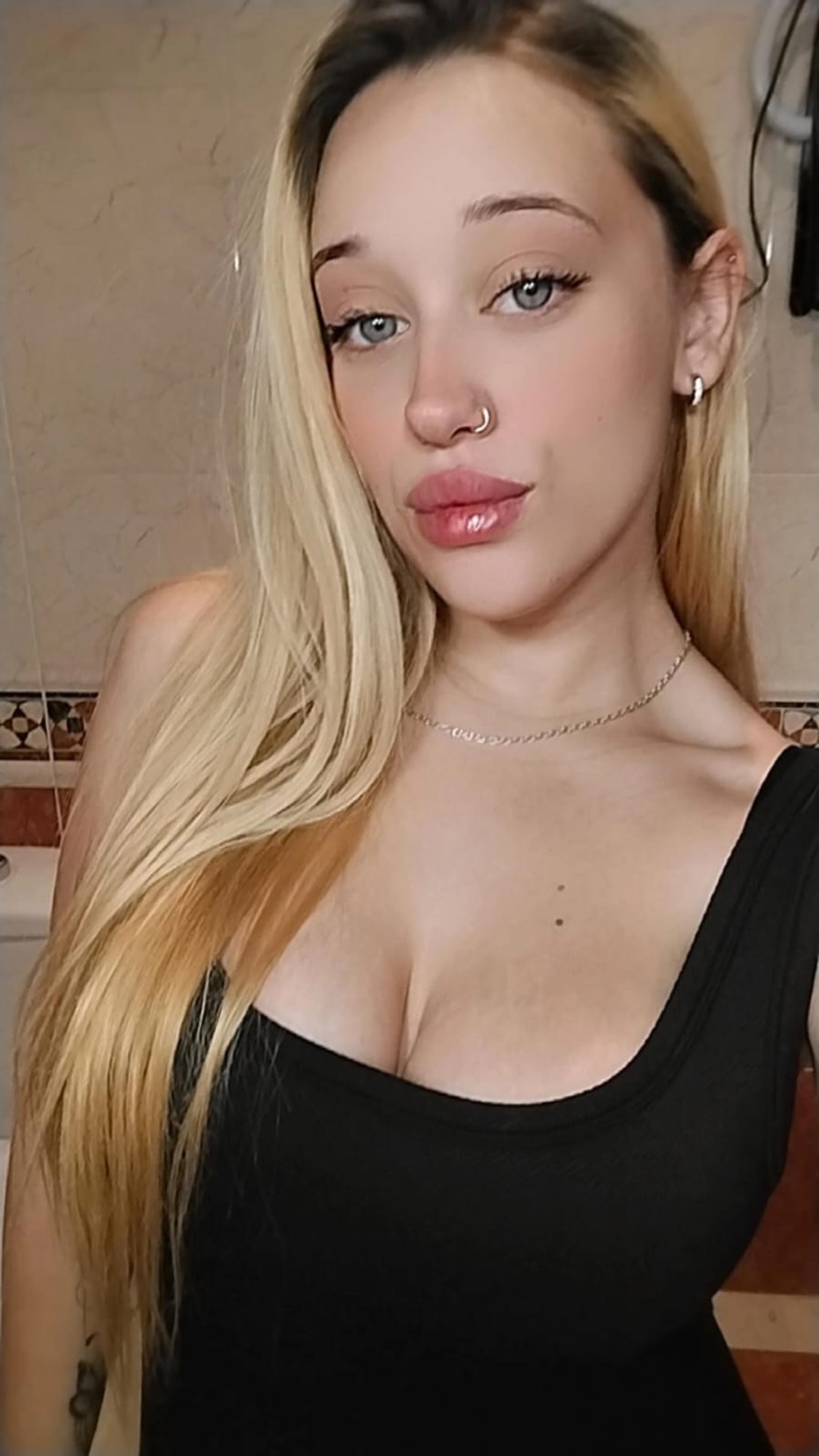 632410801|NATALIA|Chica