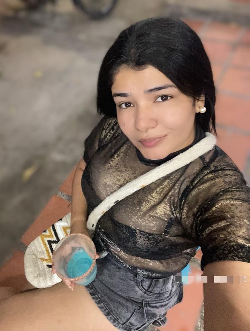 604244047|SARA|Chica