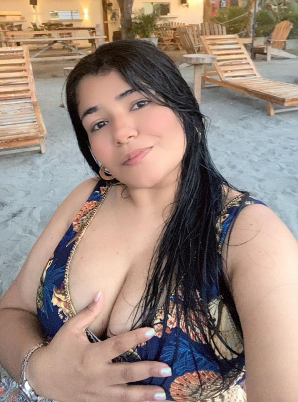 604244047|SARA|Chica