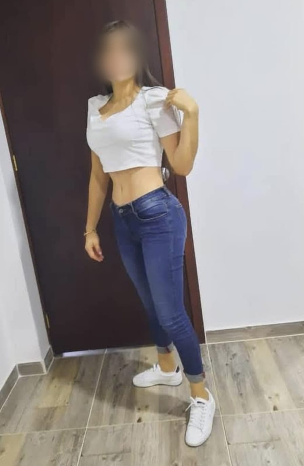 624369301|SOFIA|Chica
