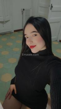 613645956