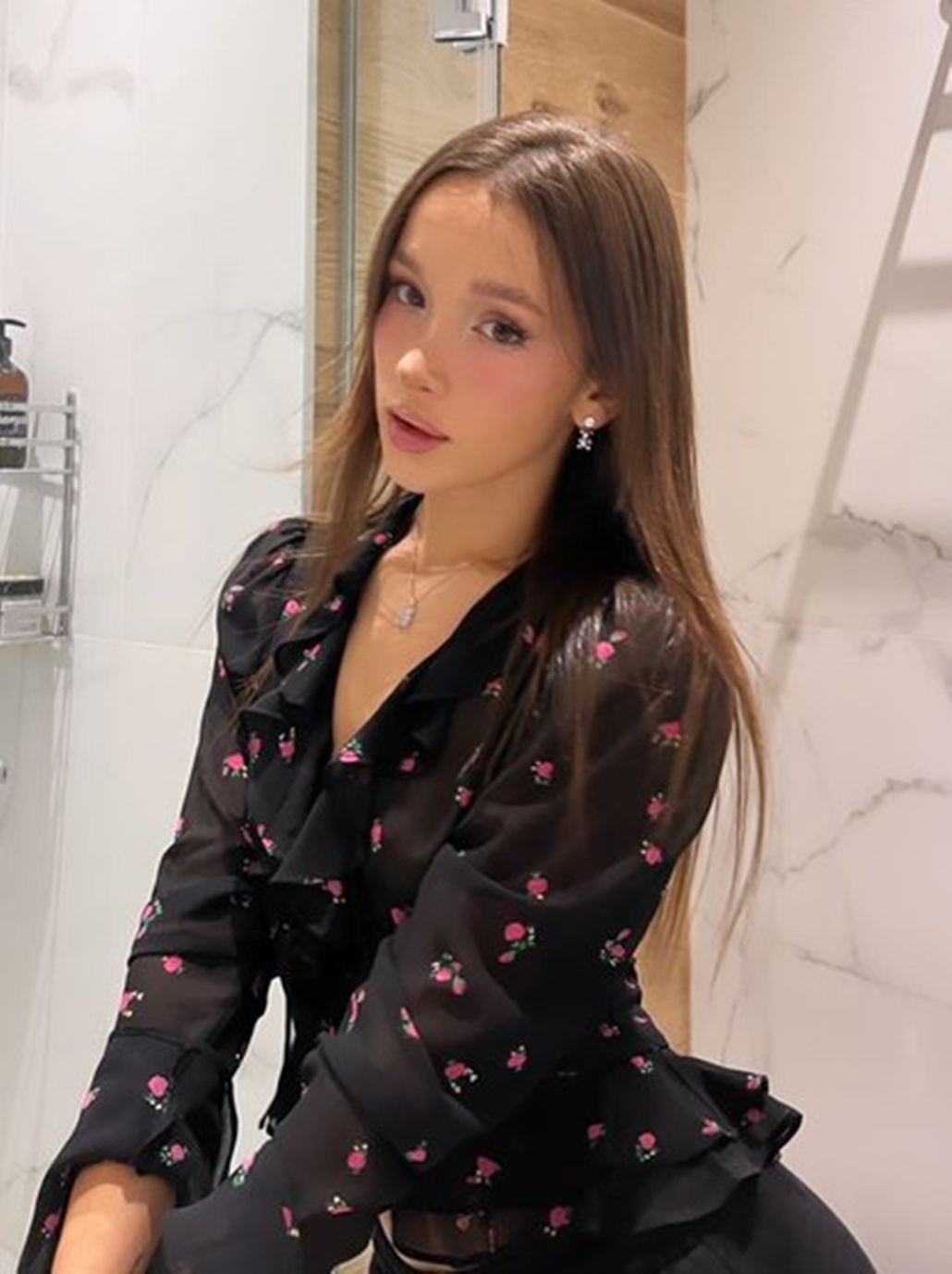 612202918|CAMILLE|Chica