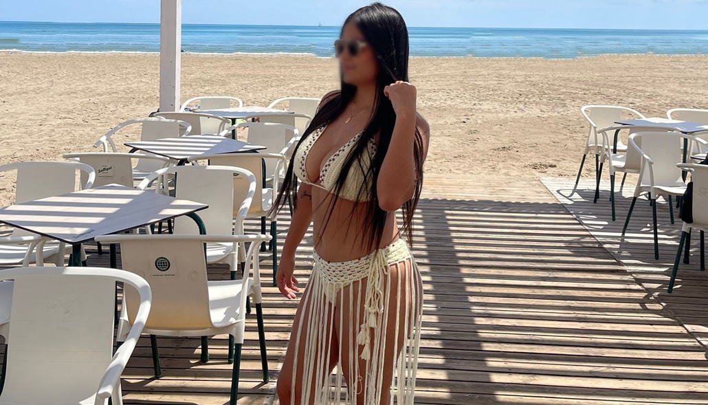 679637913|DANIELA|Chica