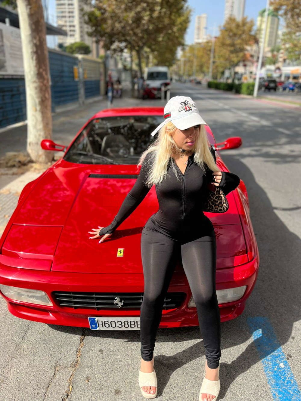 612418889|ATENEA|Chica