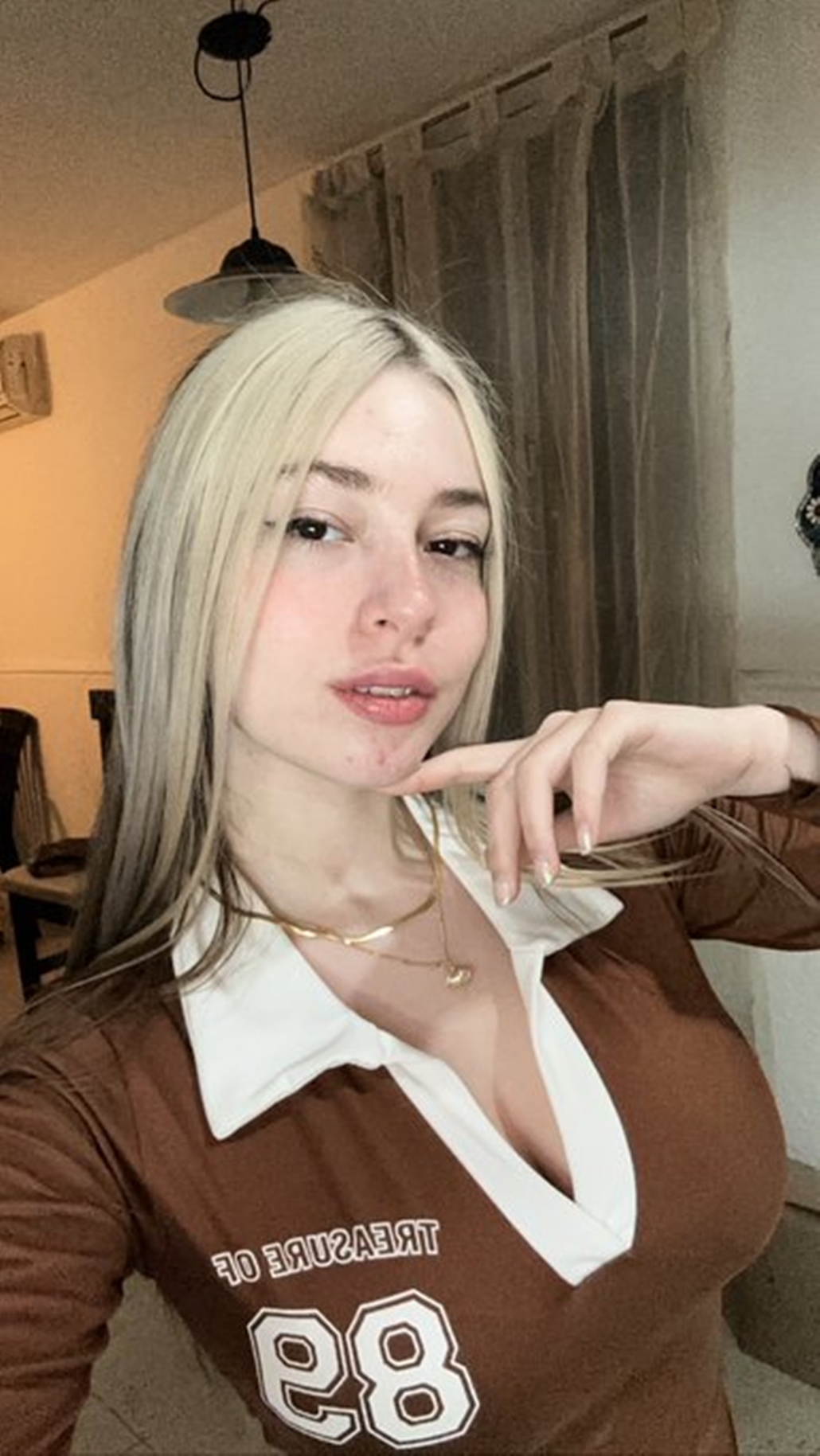 632128603|CATHERINE|Chica