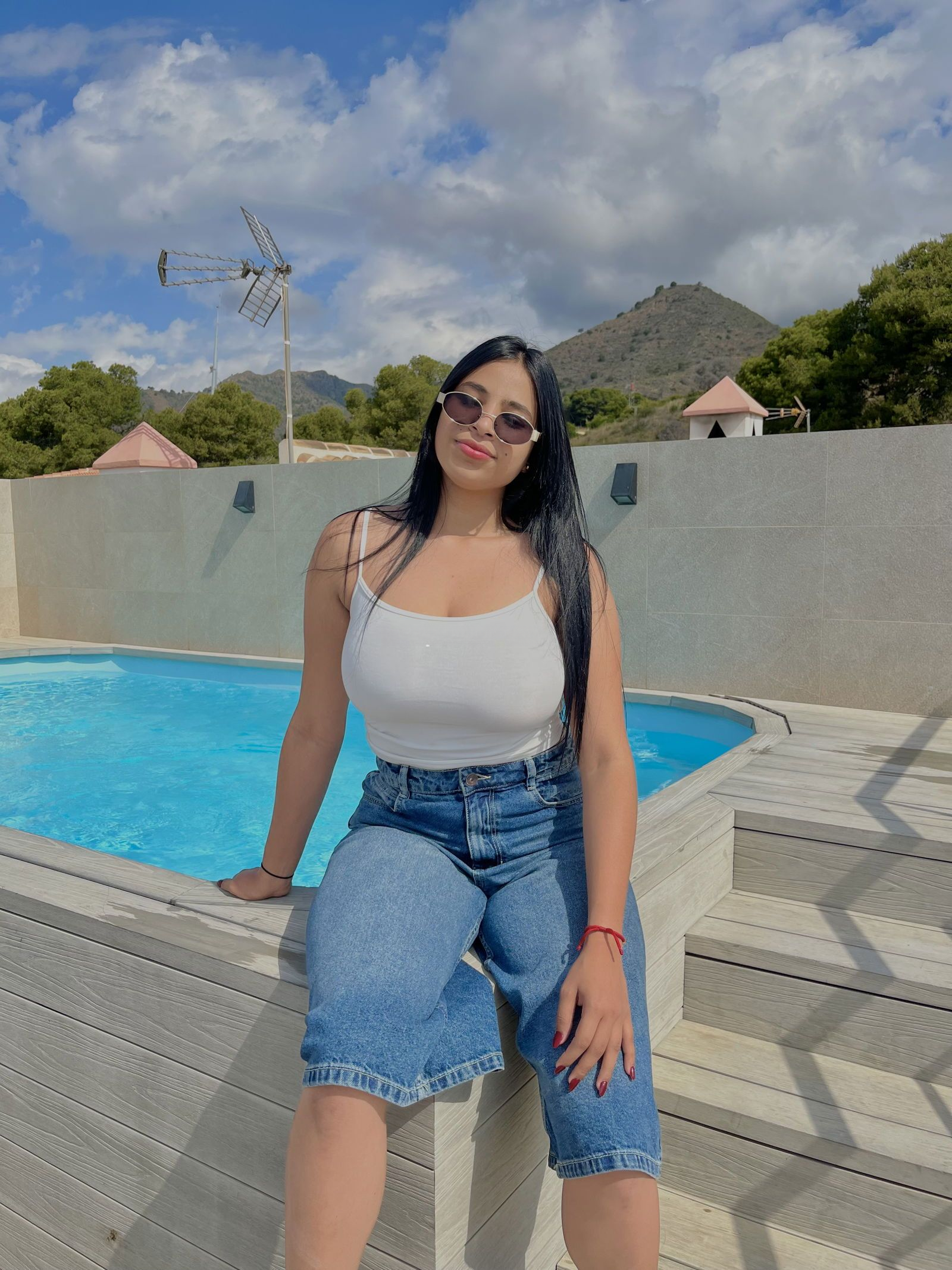 614761330|AMANDA|Chica