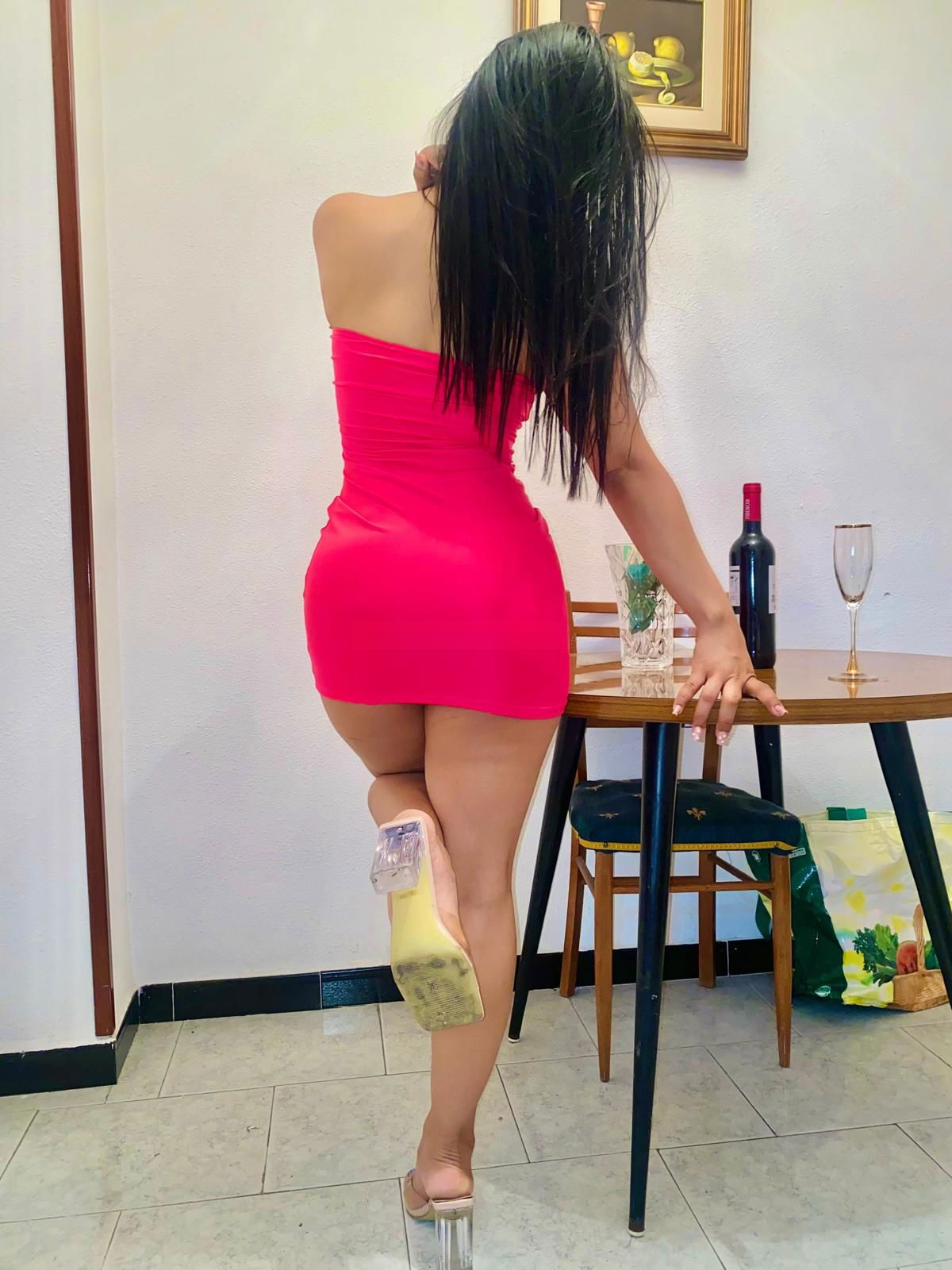 631504944|NIKOLL|Chica