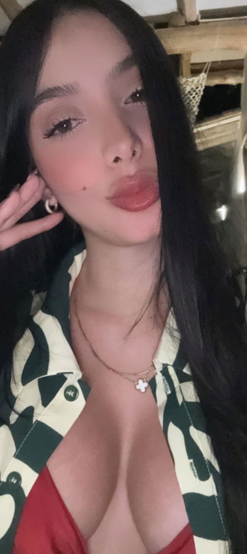 614741679|AMIRA|Chica