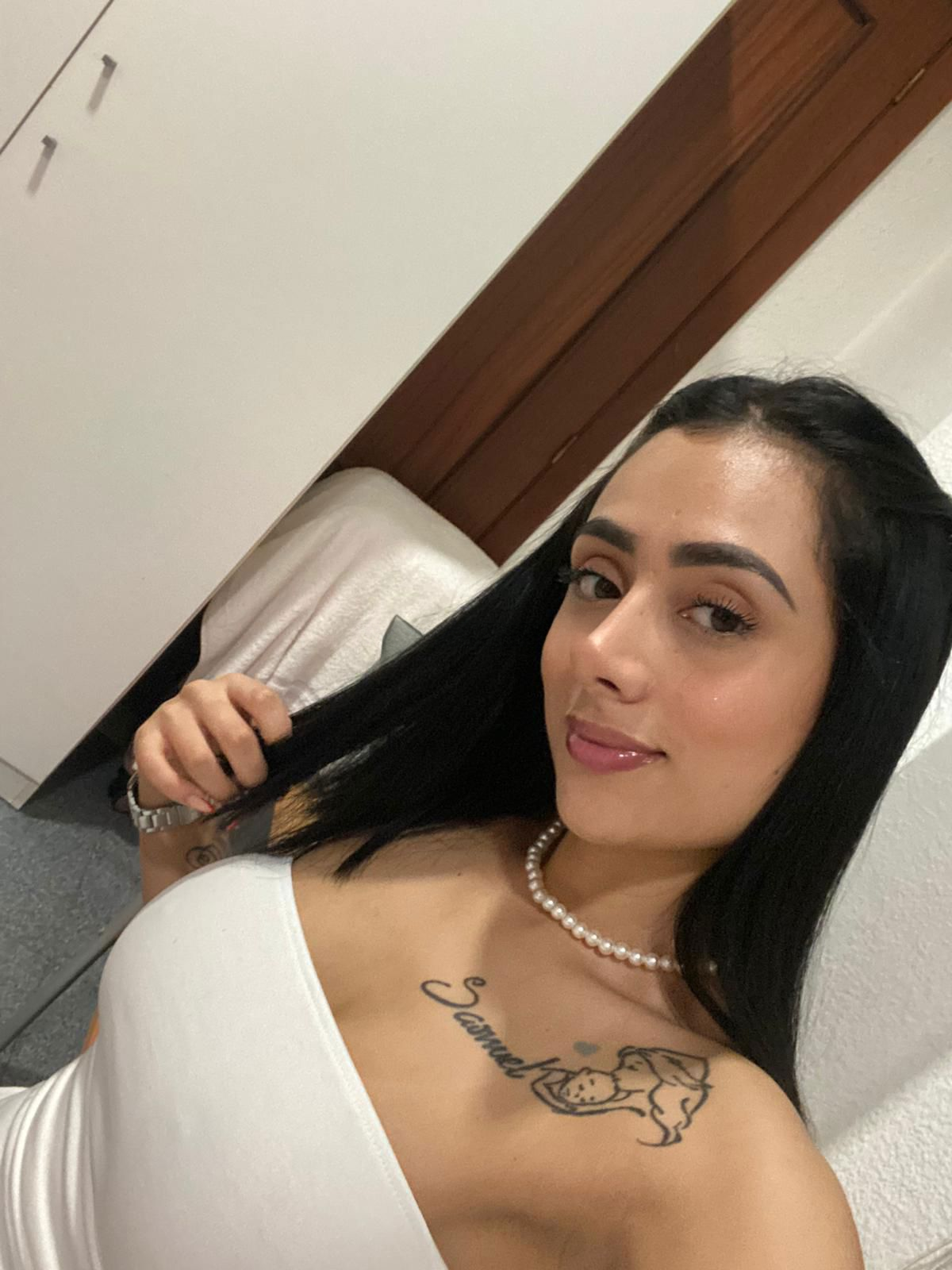 623548371|KARINA|Chica