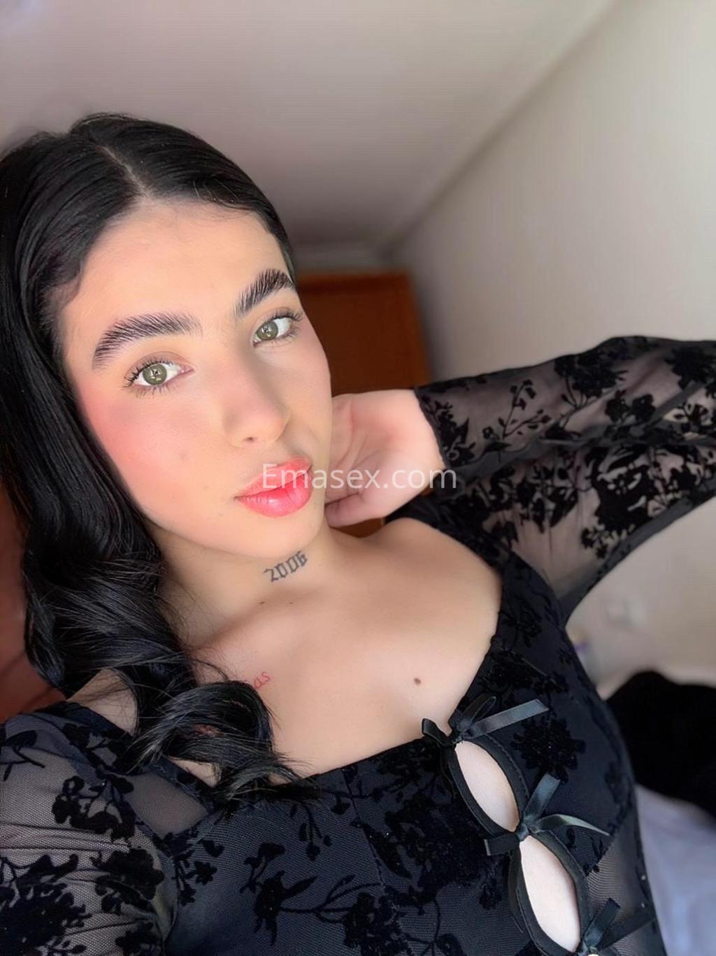  CAMILA
