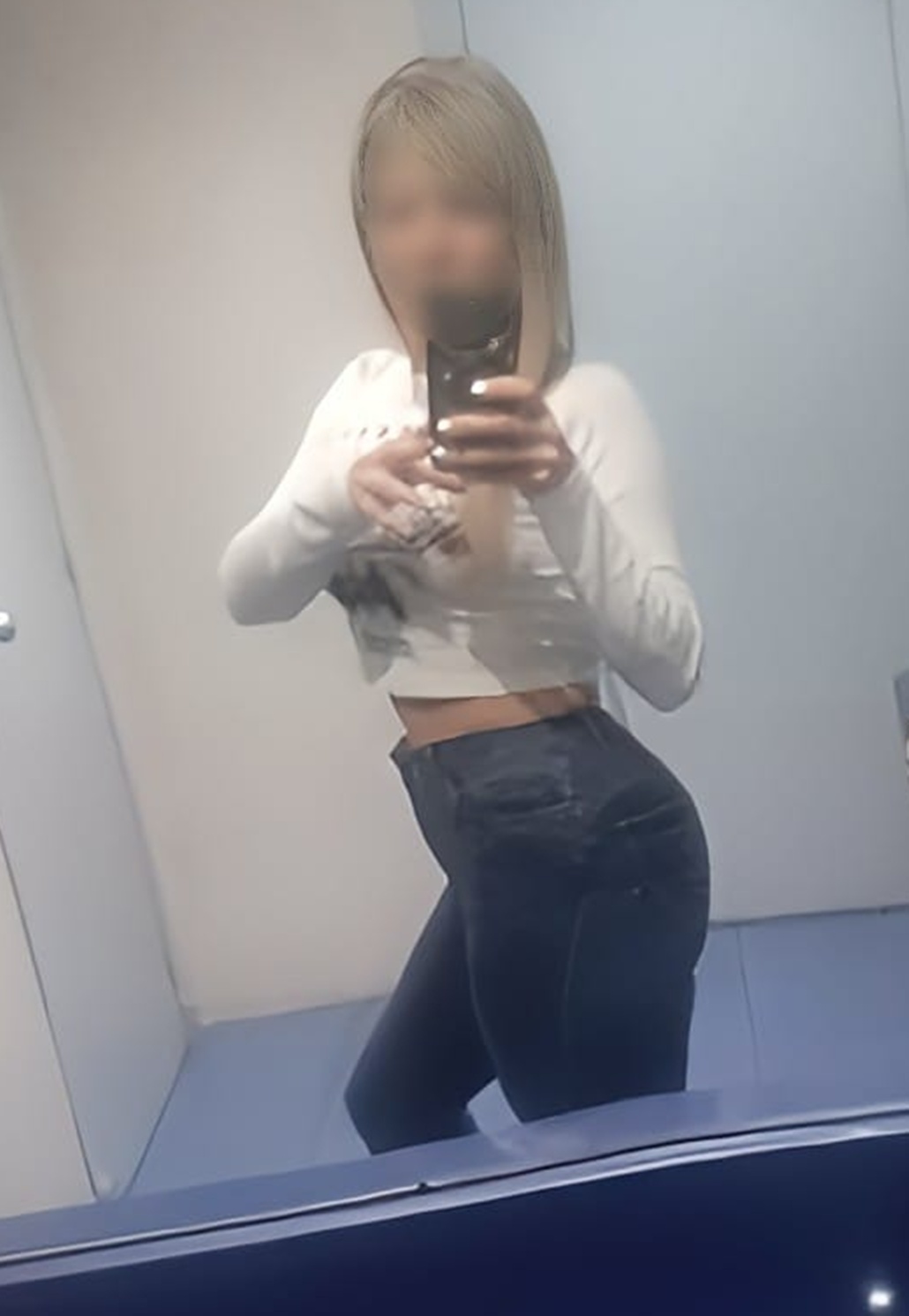 623130352|SOFIA|Chica