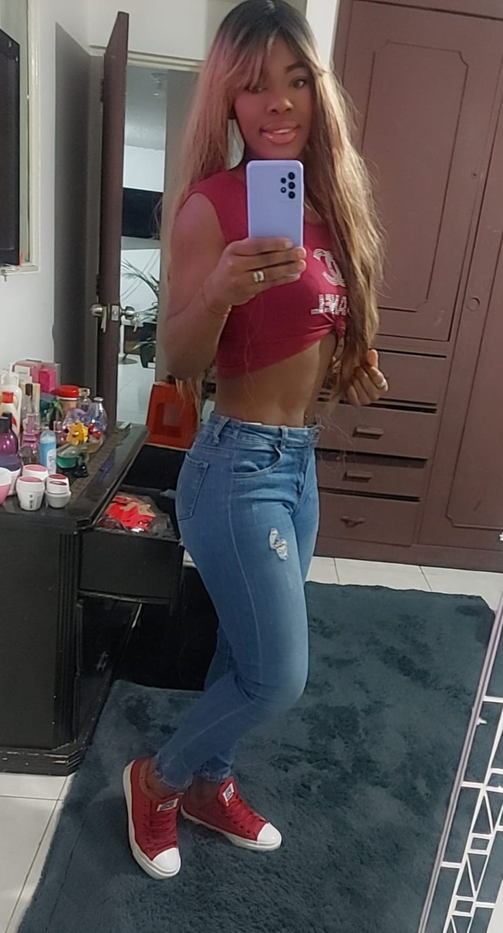 631399497|VANESSA|Chica