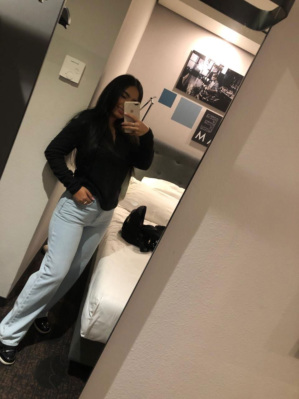 613864848|EMILY|Chica