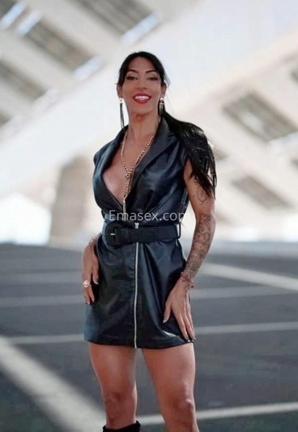 NICOLLE