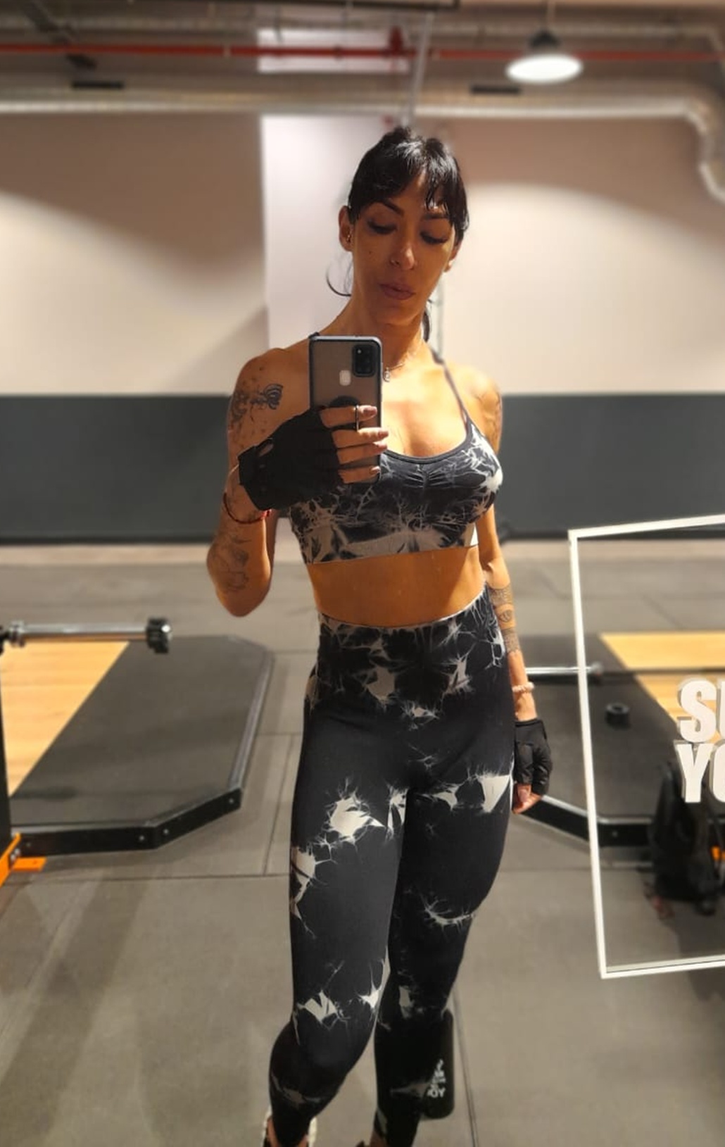 670655281|NICOLLE|Transexual