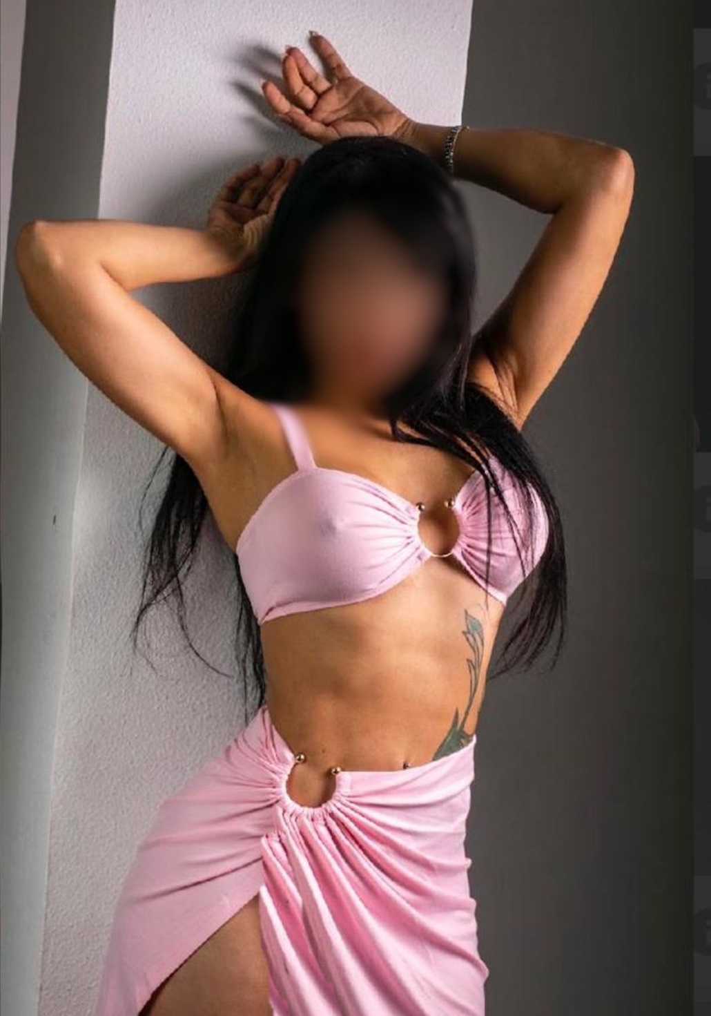 613981809|KELLY|Chica