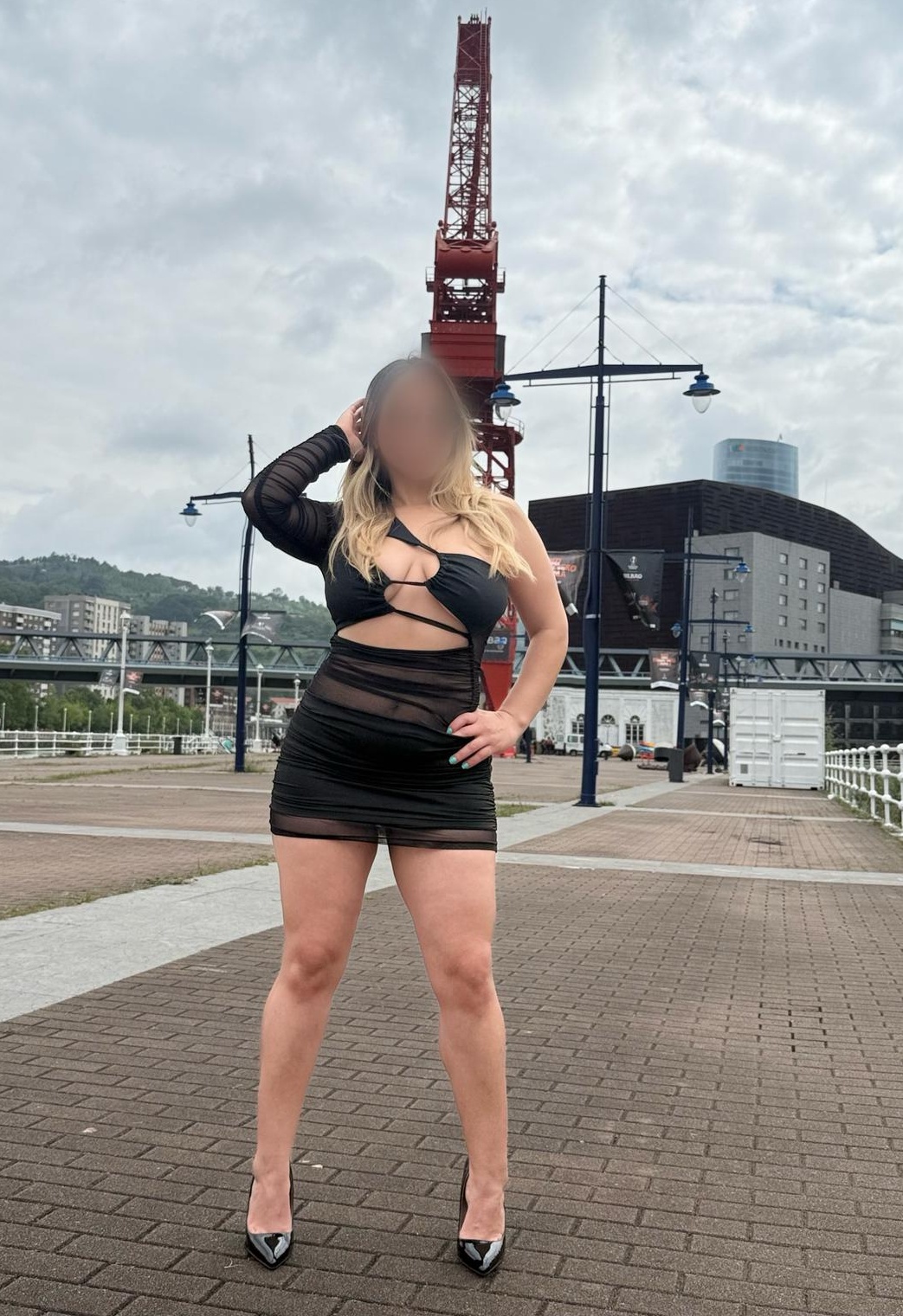 613885594|NATALIA|Chica