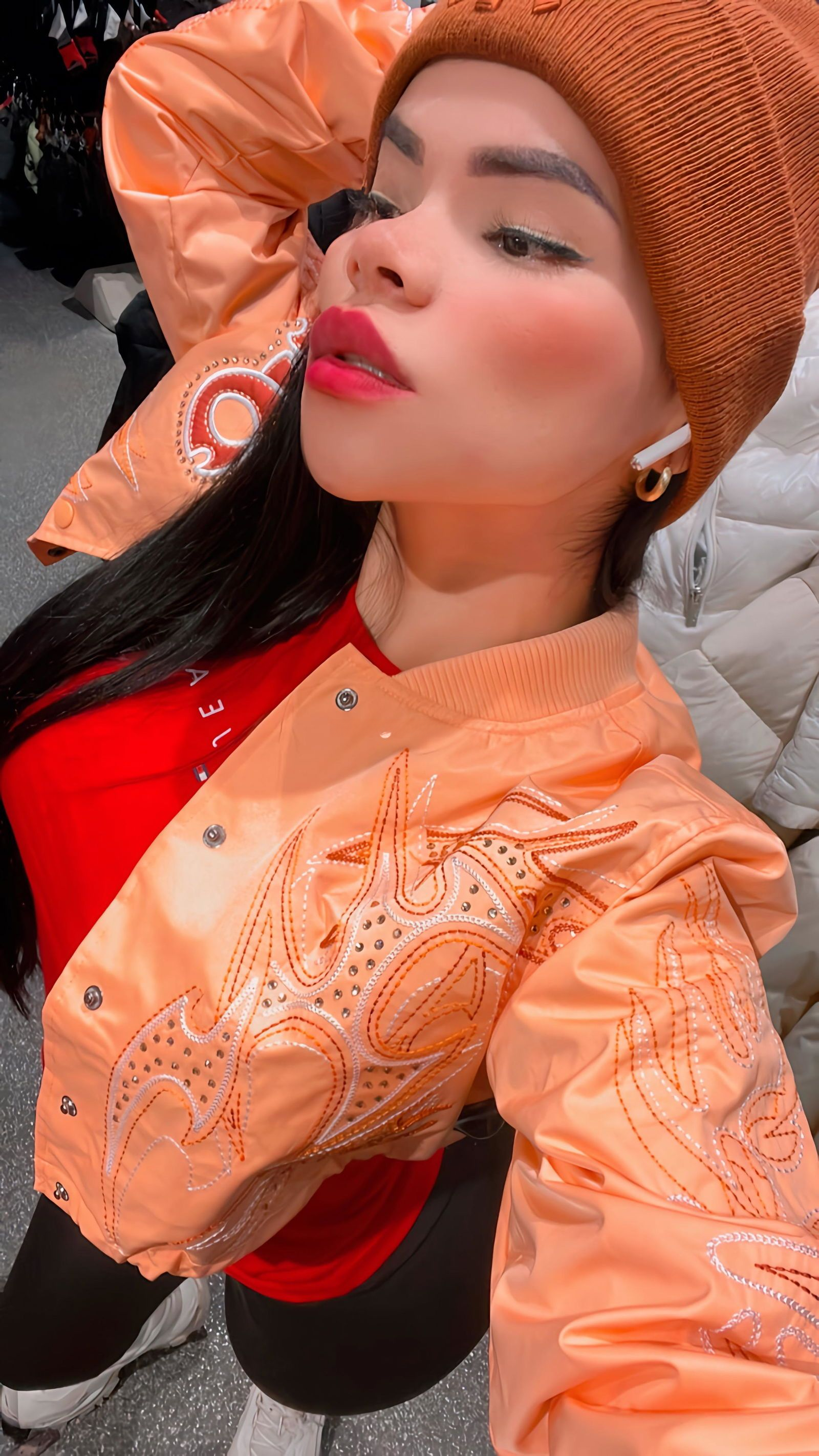 614613526|VIOLETTA|Chica