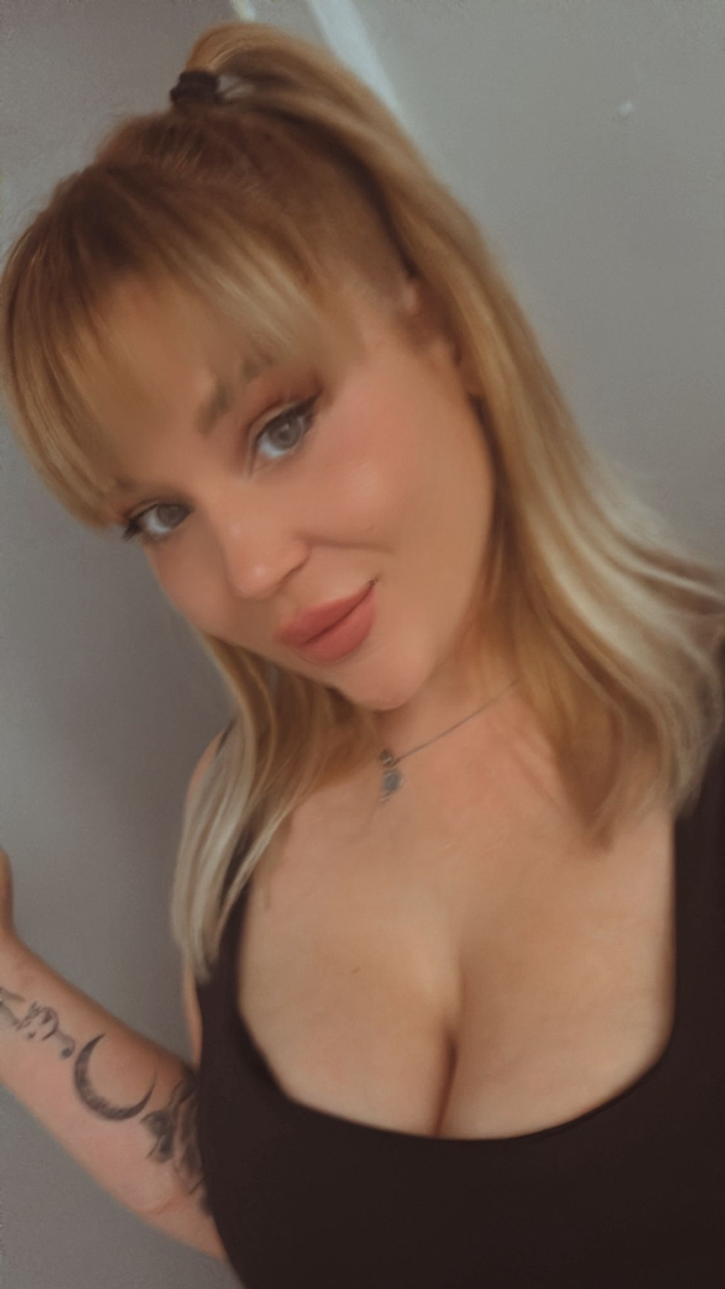 641630481 | LOLA | Escort