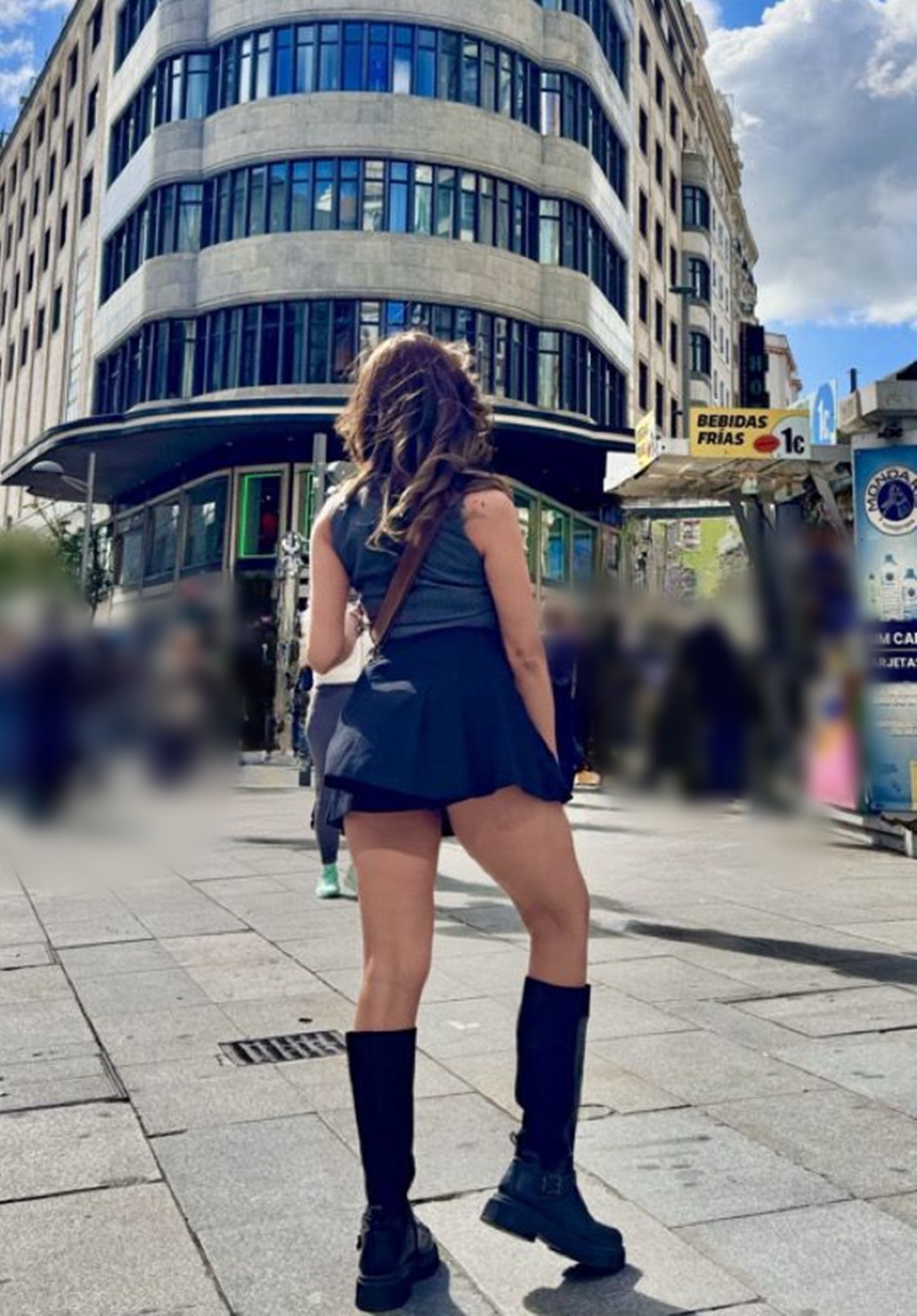 612469878|NATALIA|Chica