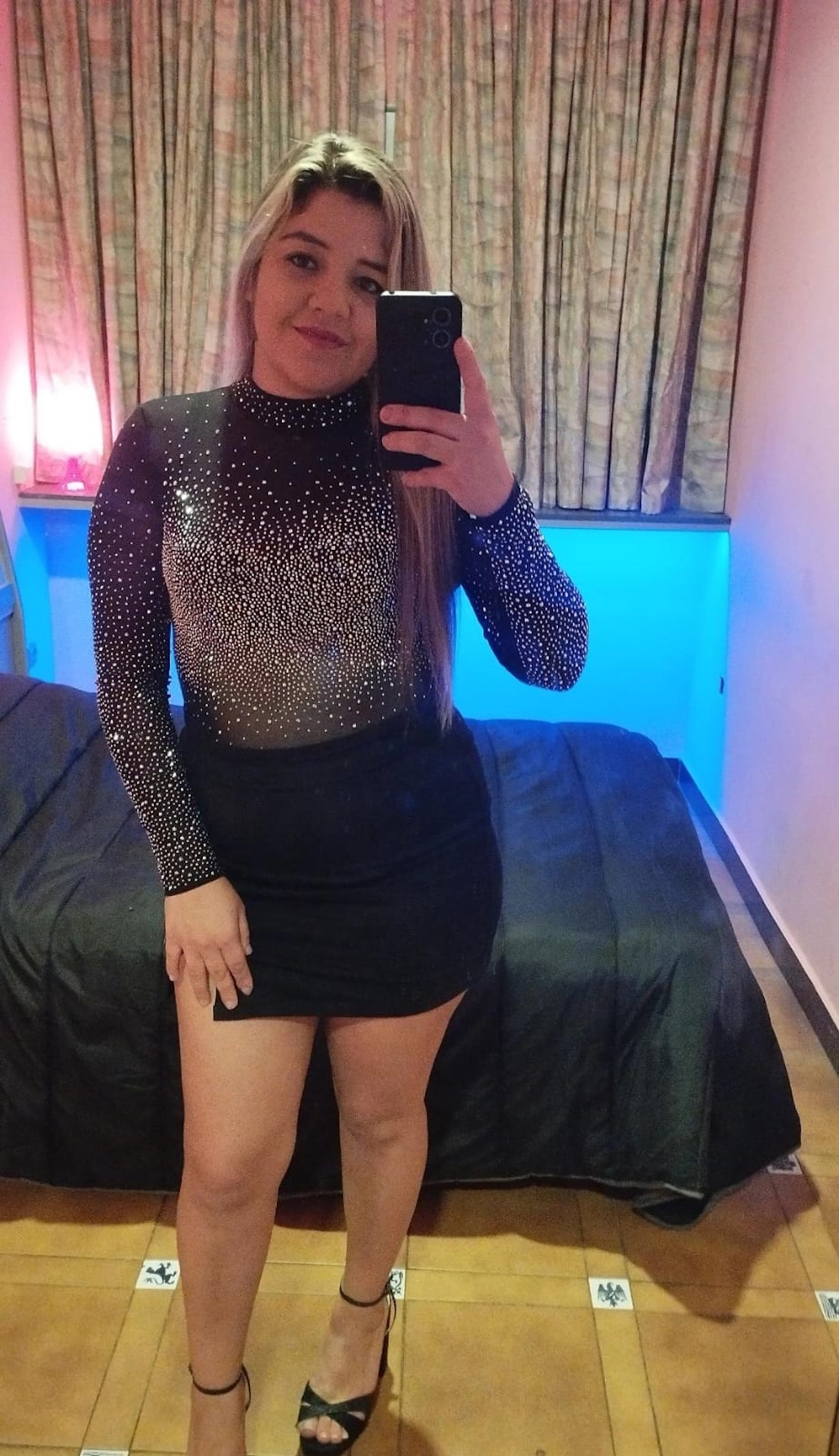 614688443|OLIVIA|Chica