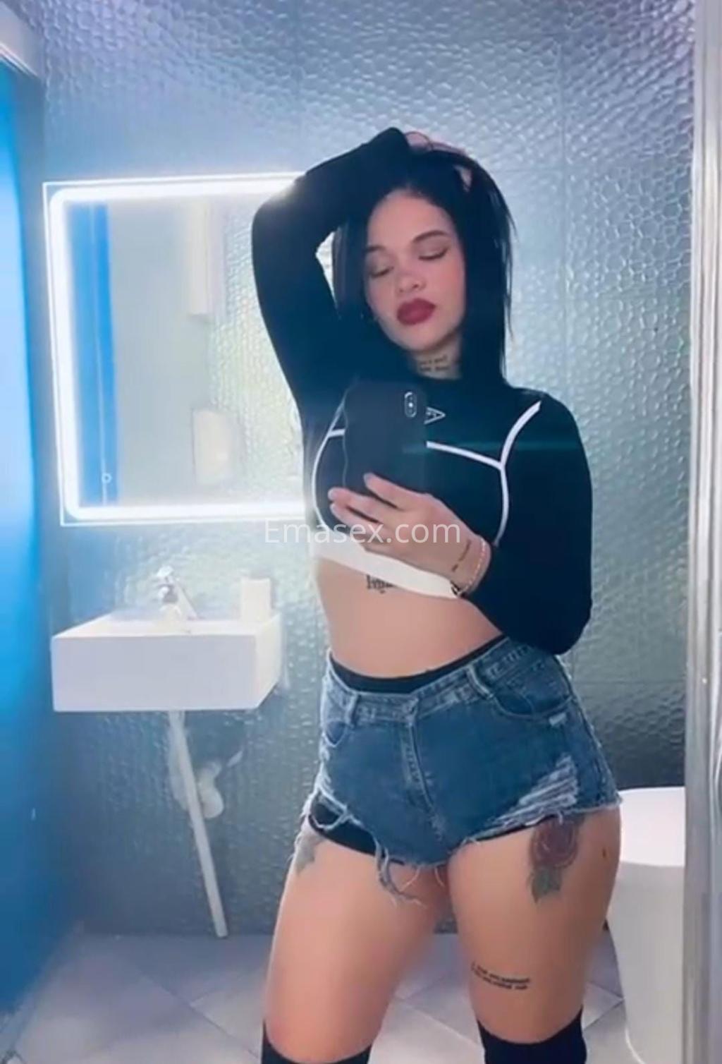 Mia