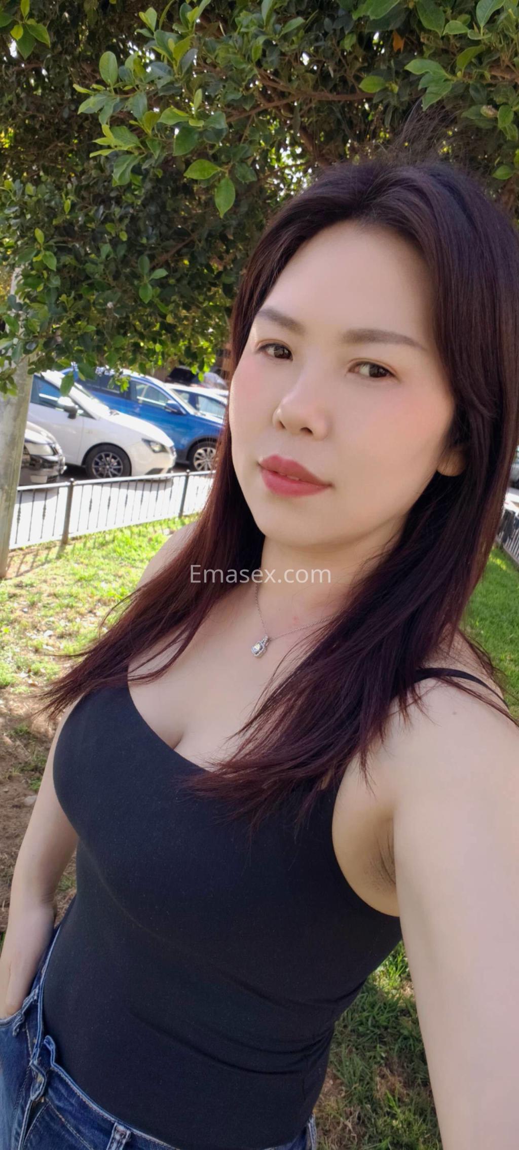 LILI FANG