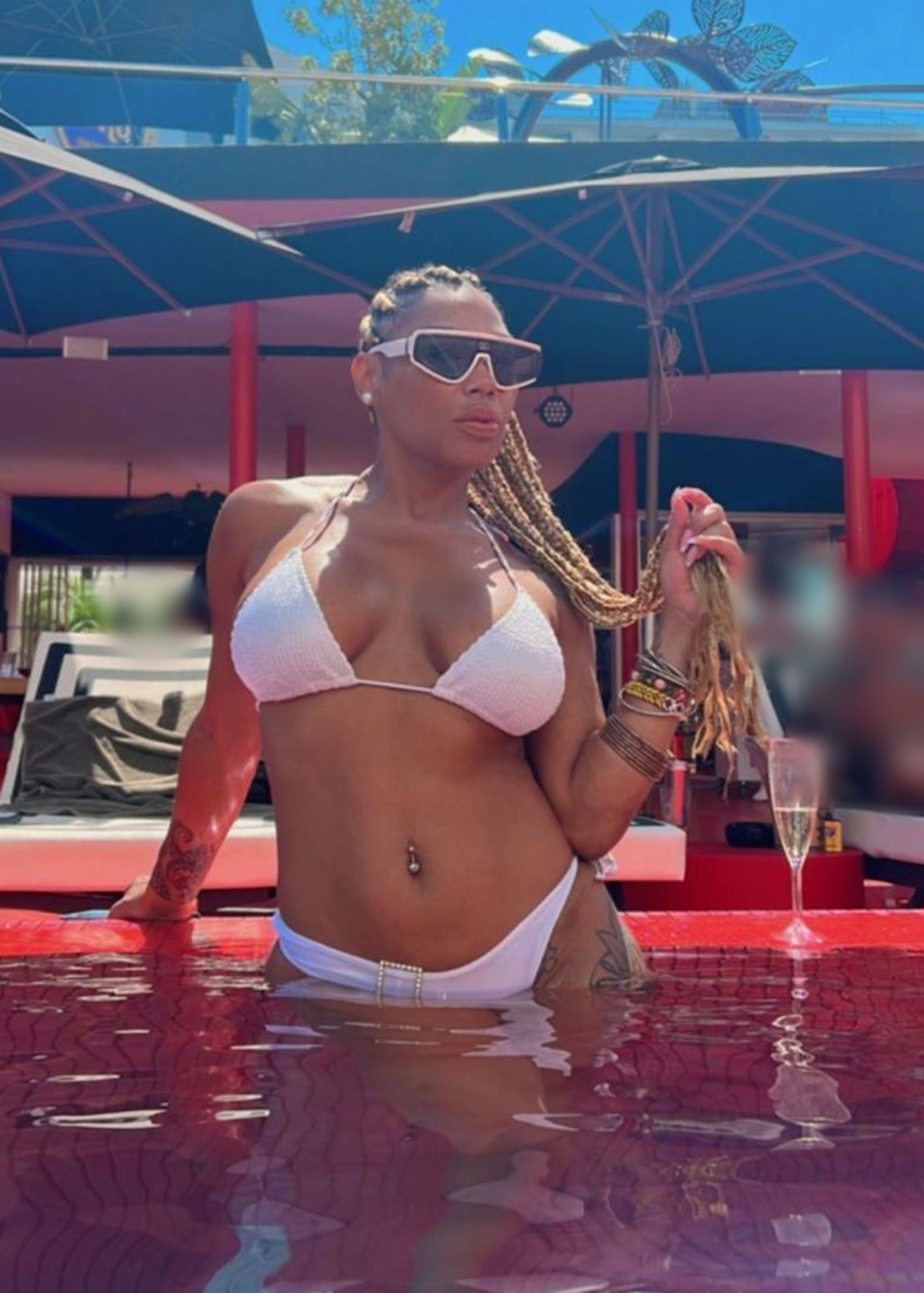 634868761|CARAMELO|Chica