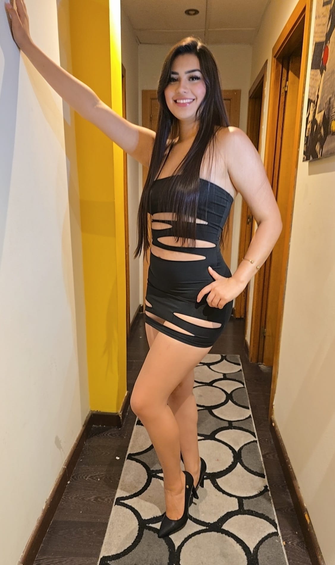 680615957|MARIANA|Chica