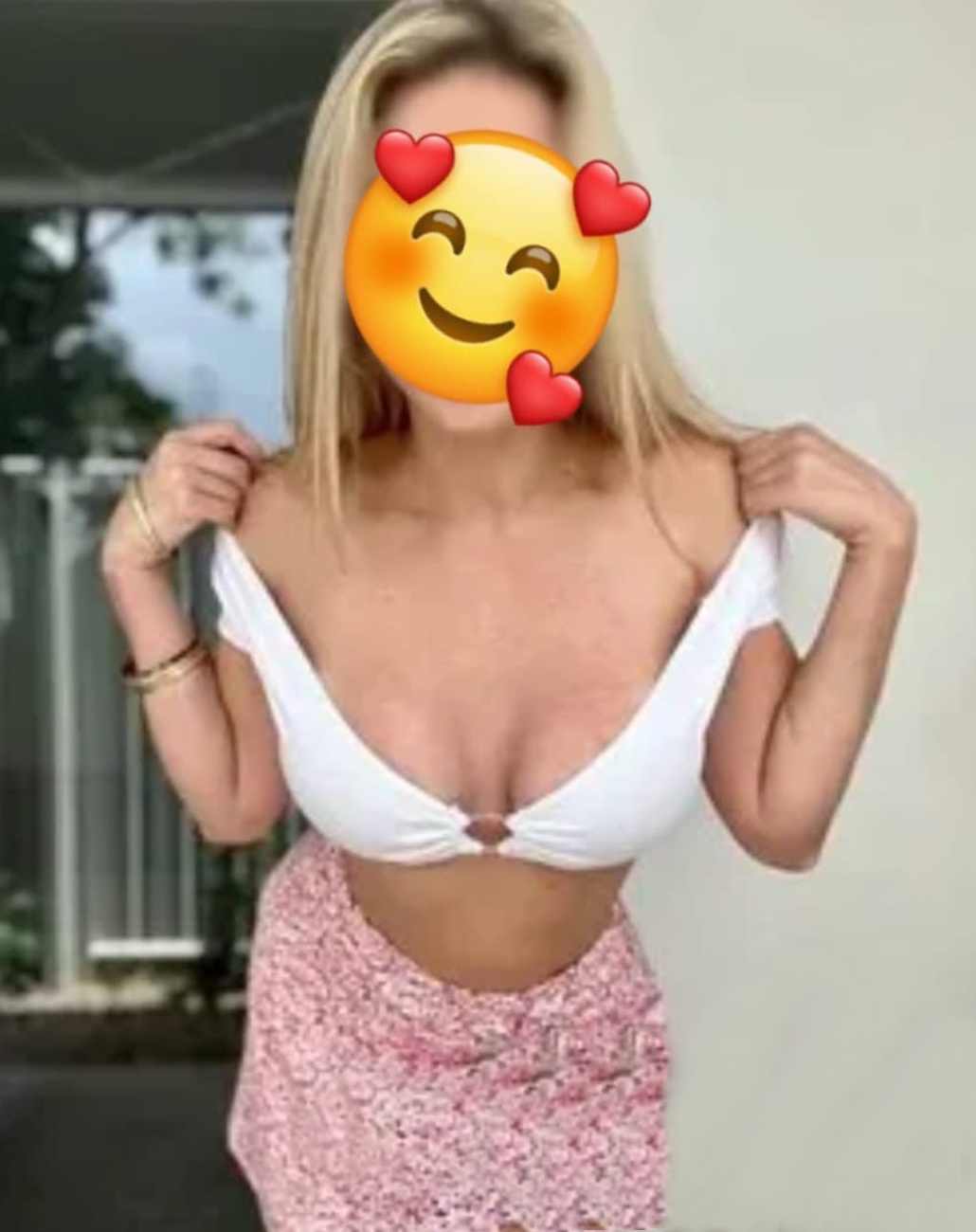 653368603|alexa|Chica