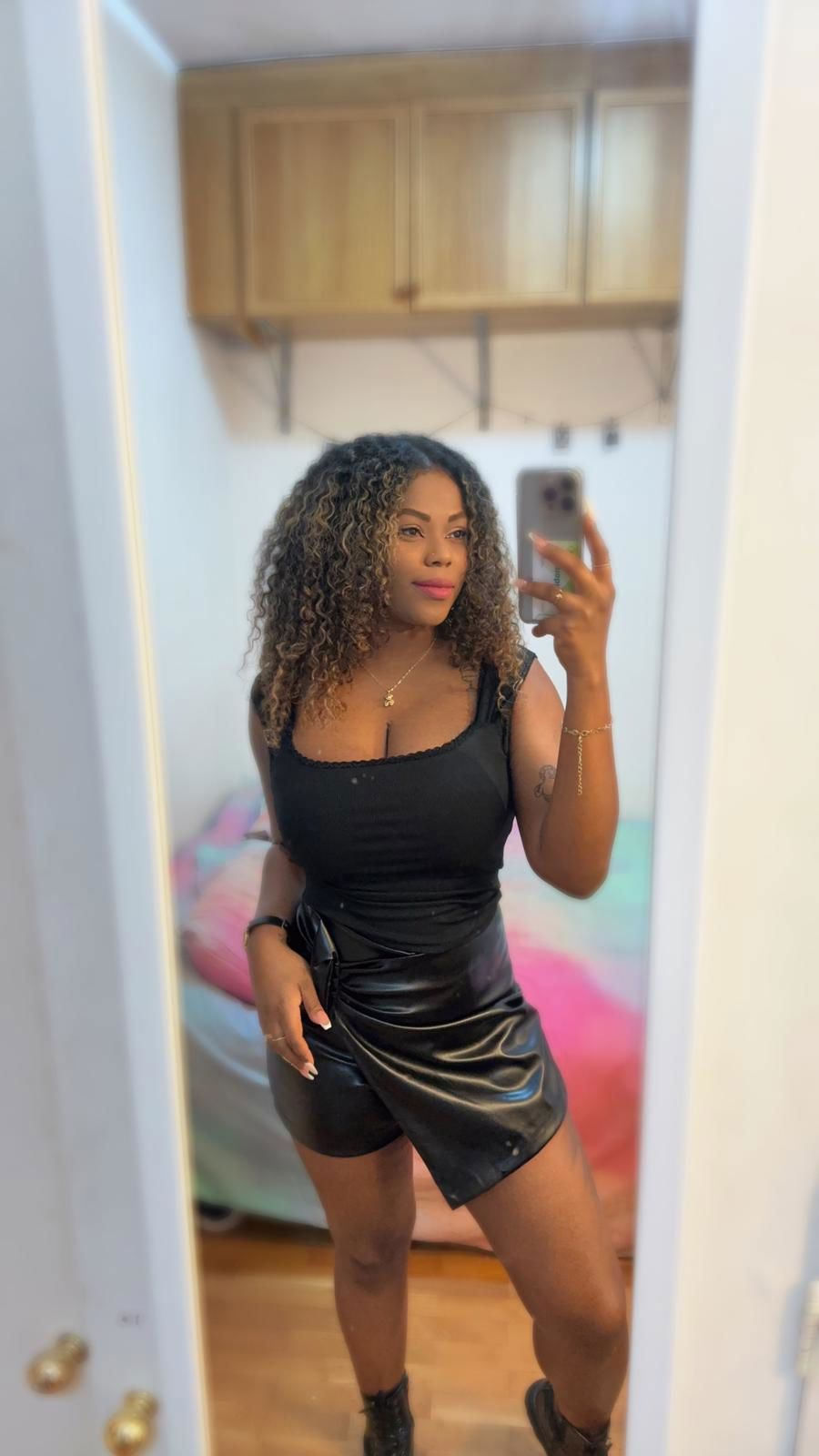 611743953|PAMELA|Chica