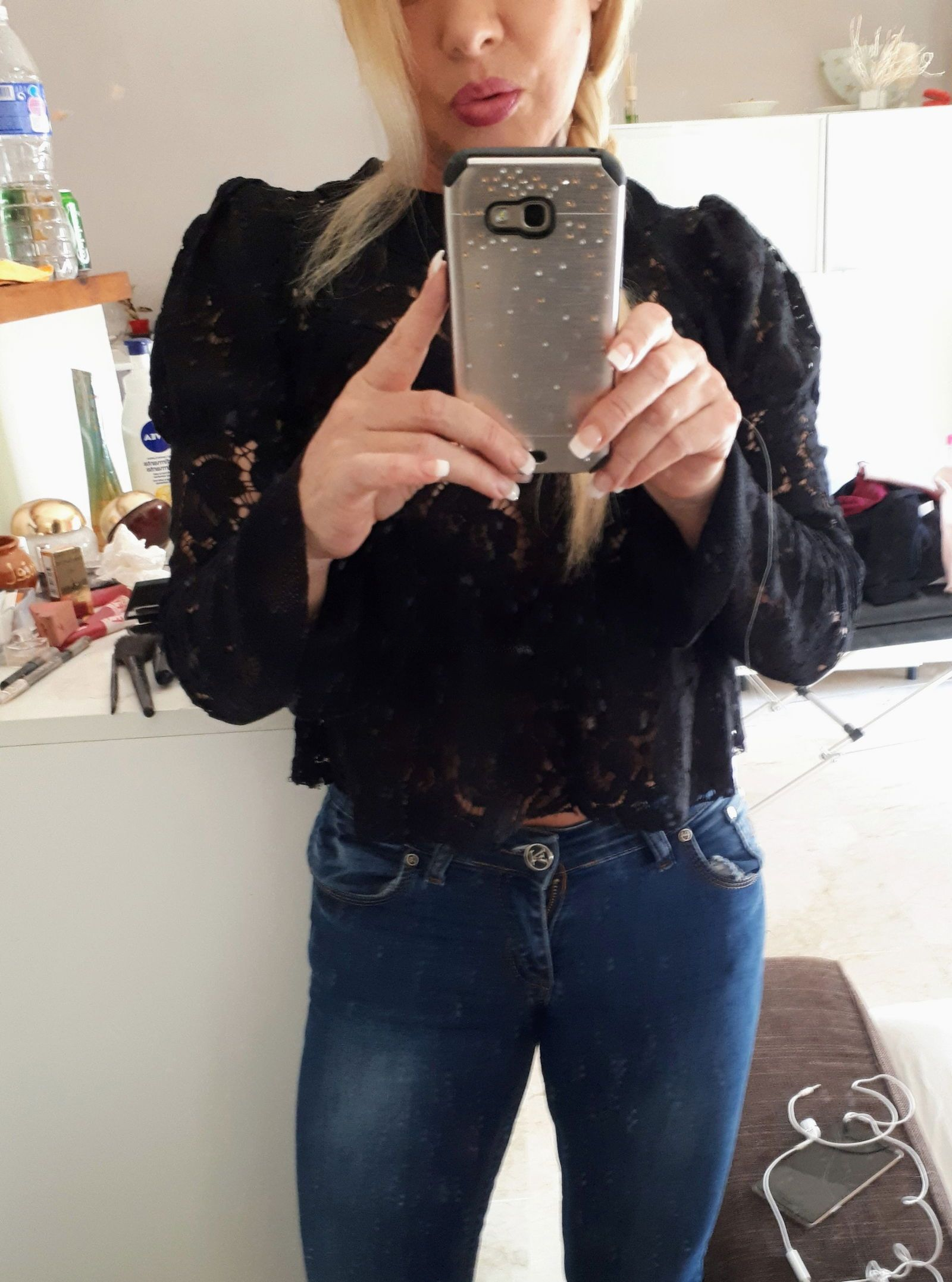 651392940|VIVIANNE|Chica