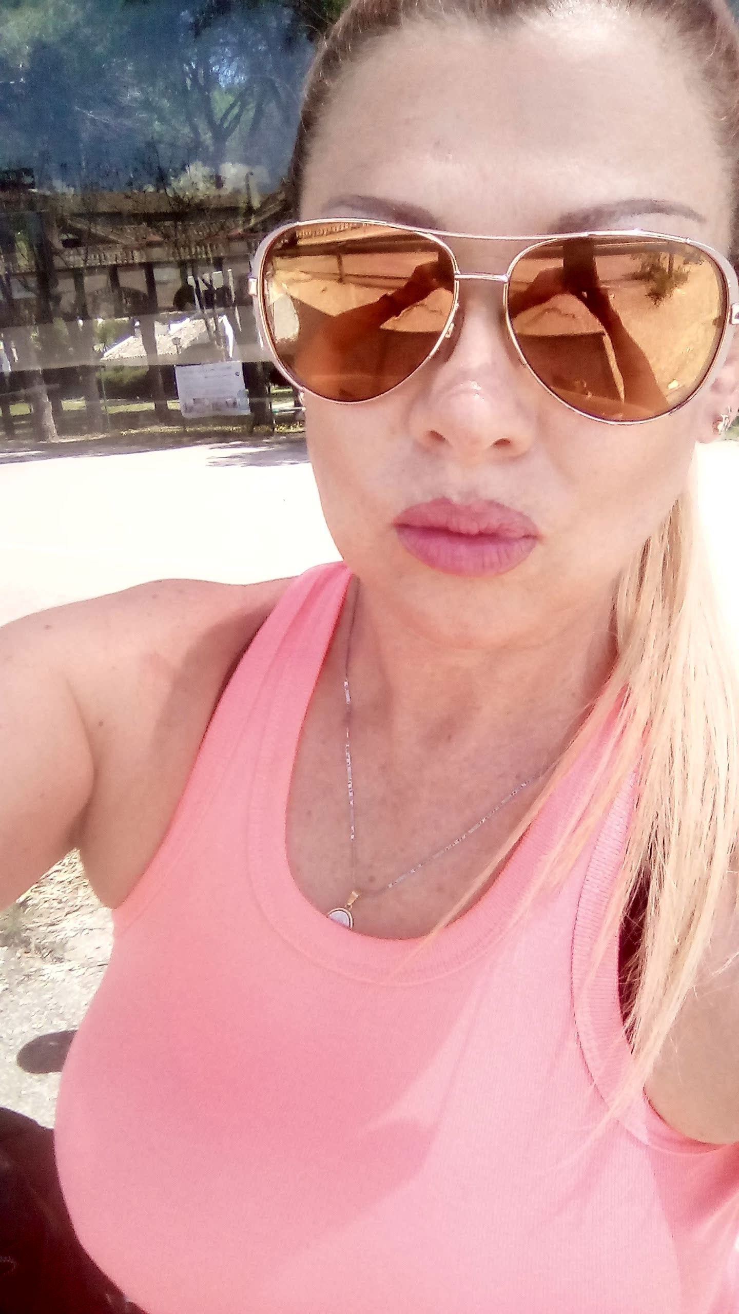 651392940|VIVIANNE|Chica