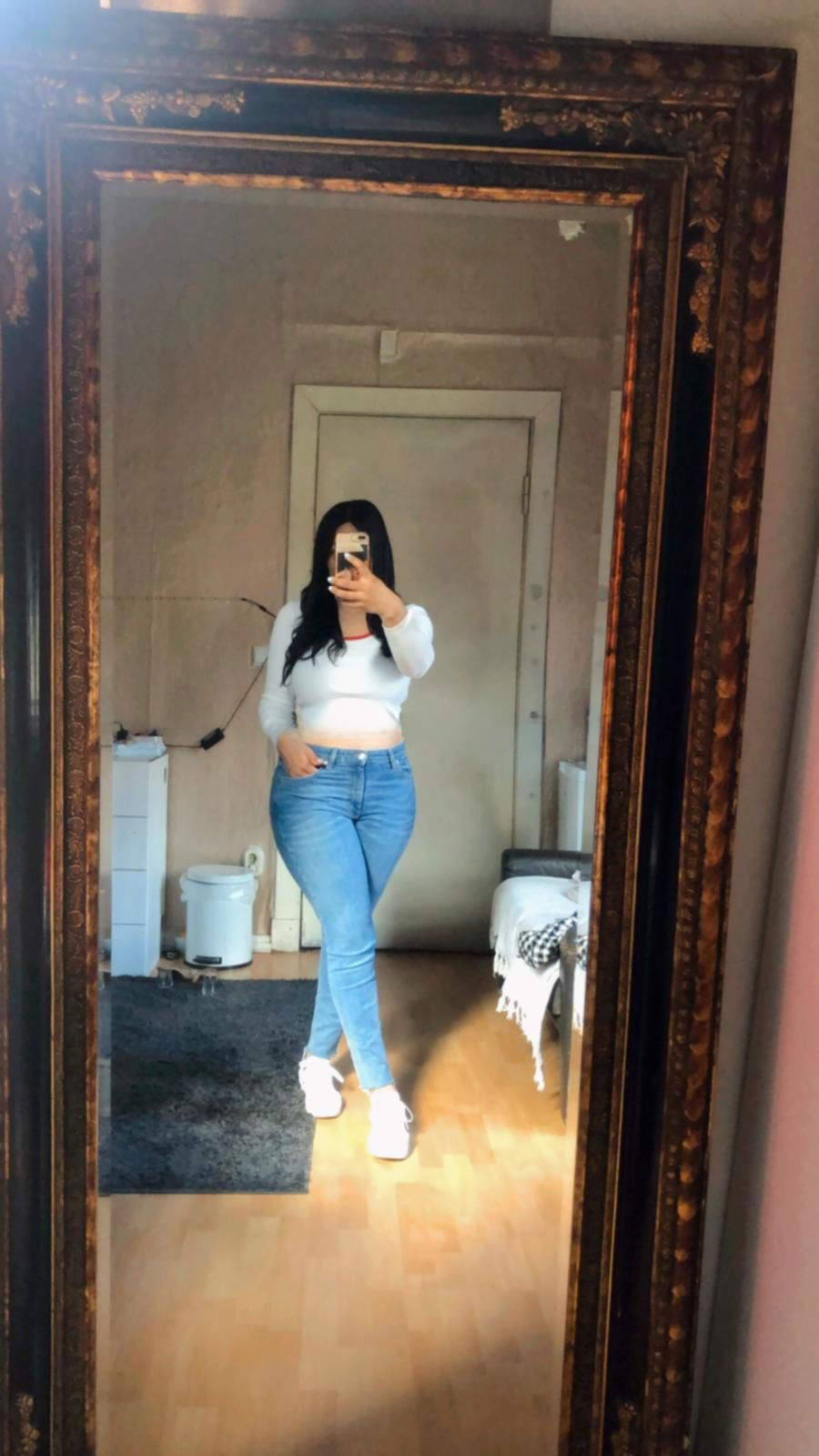632038122|CAROLINA|Chica