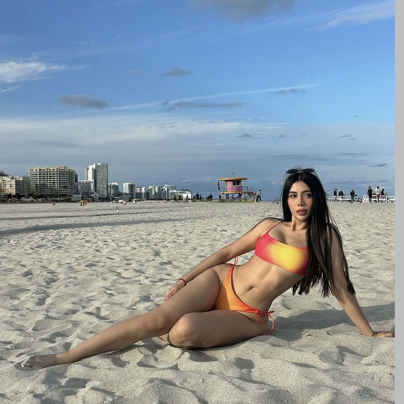 614573564|KAMILA|Chica