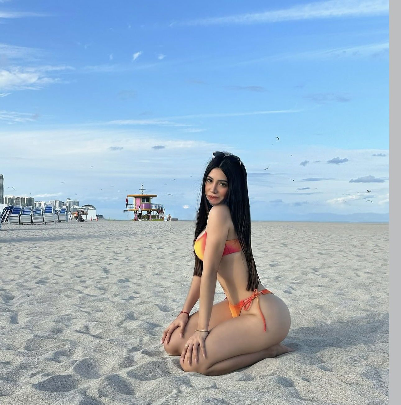 614573564|KAMILA|Chica