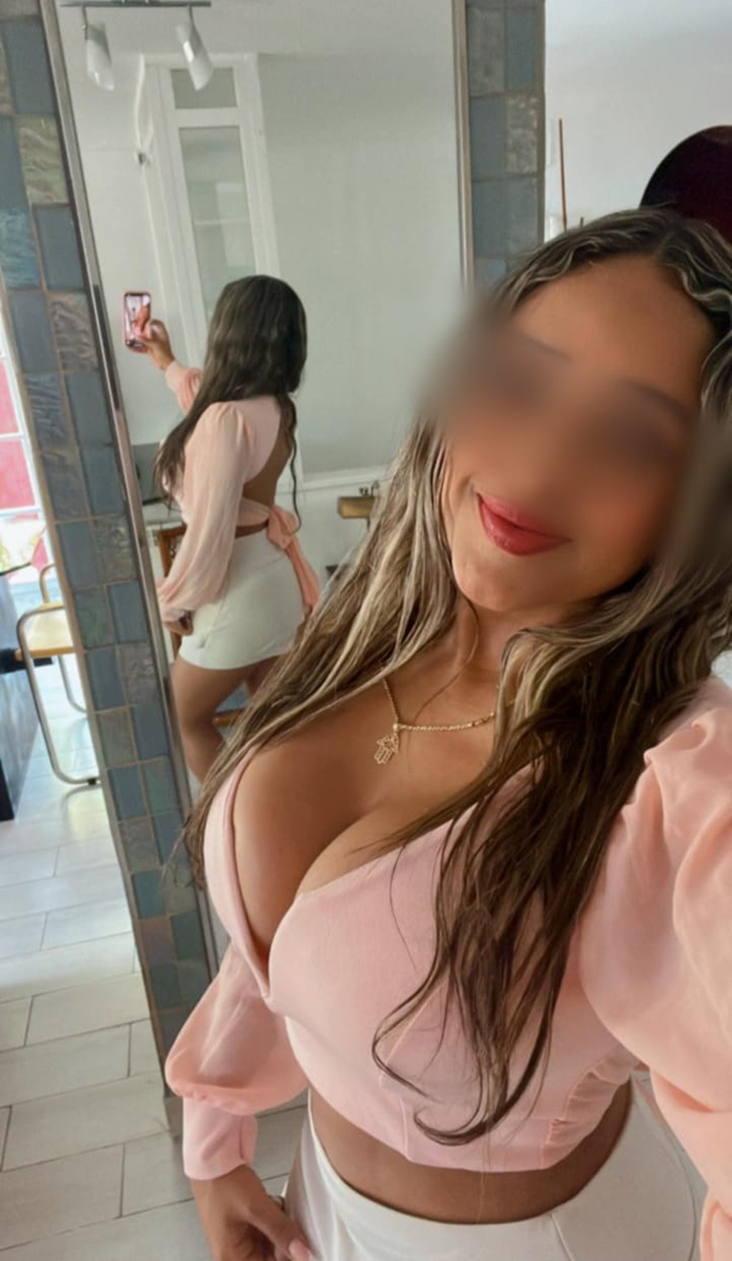695629259|ANDREA|Chica