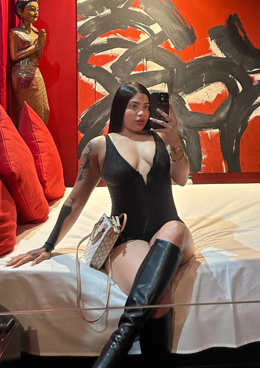 647926410|ANGELES|Chica