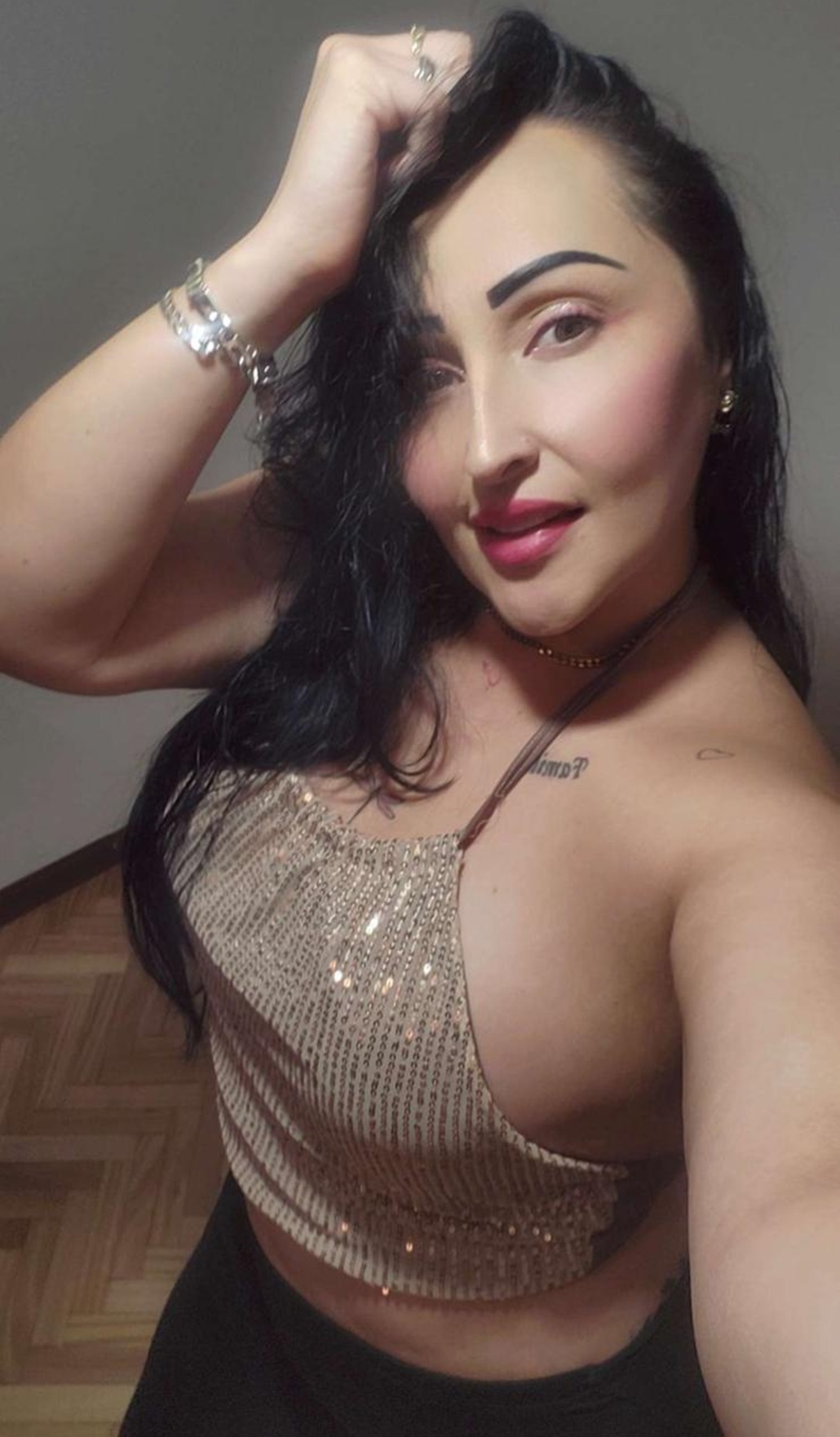 614682728|ANGELA|Chica