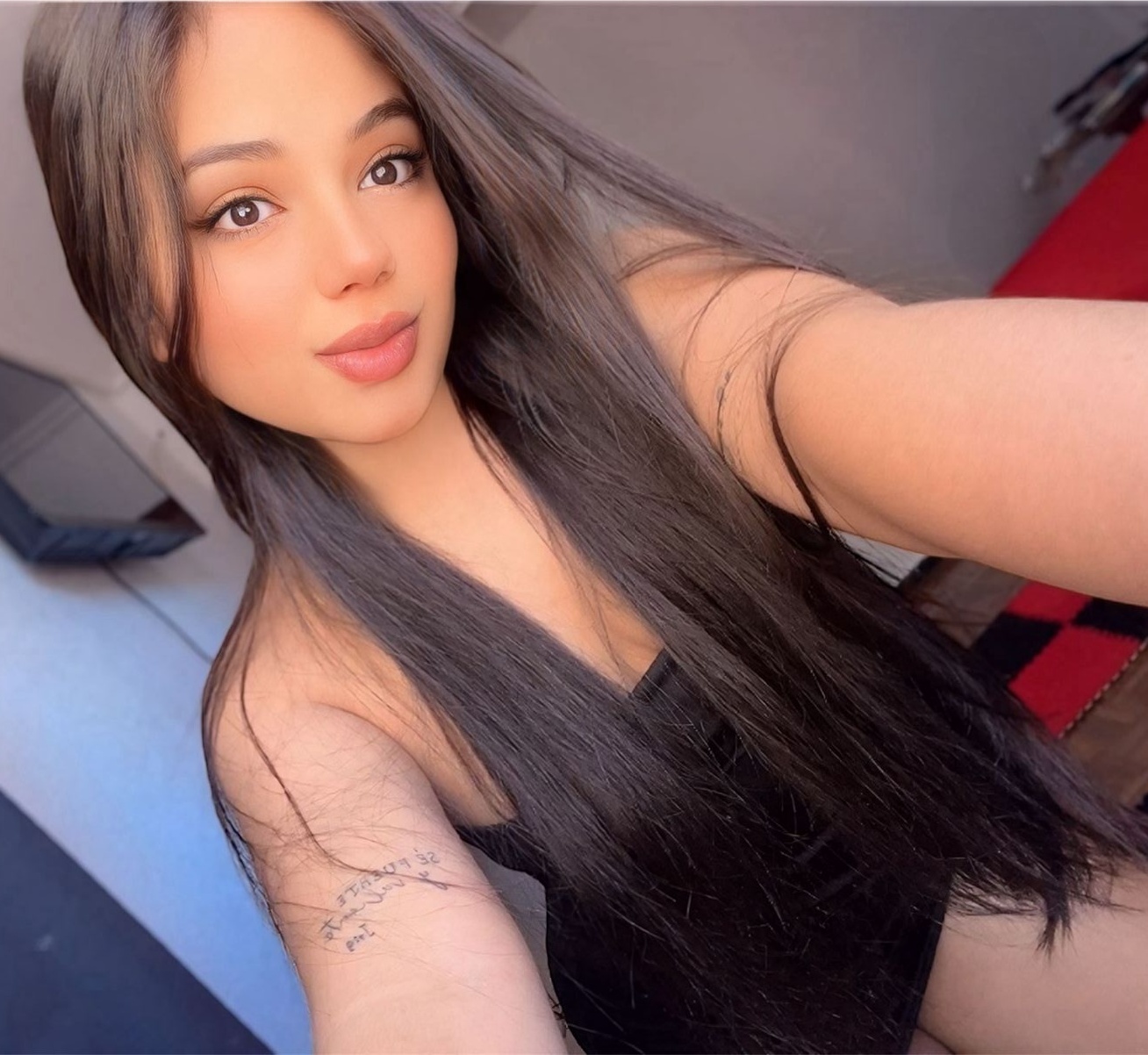 614531132|CAMILA|Chica