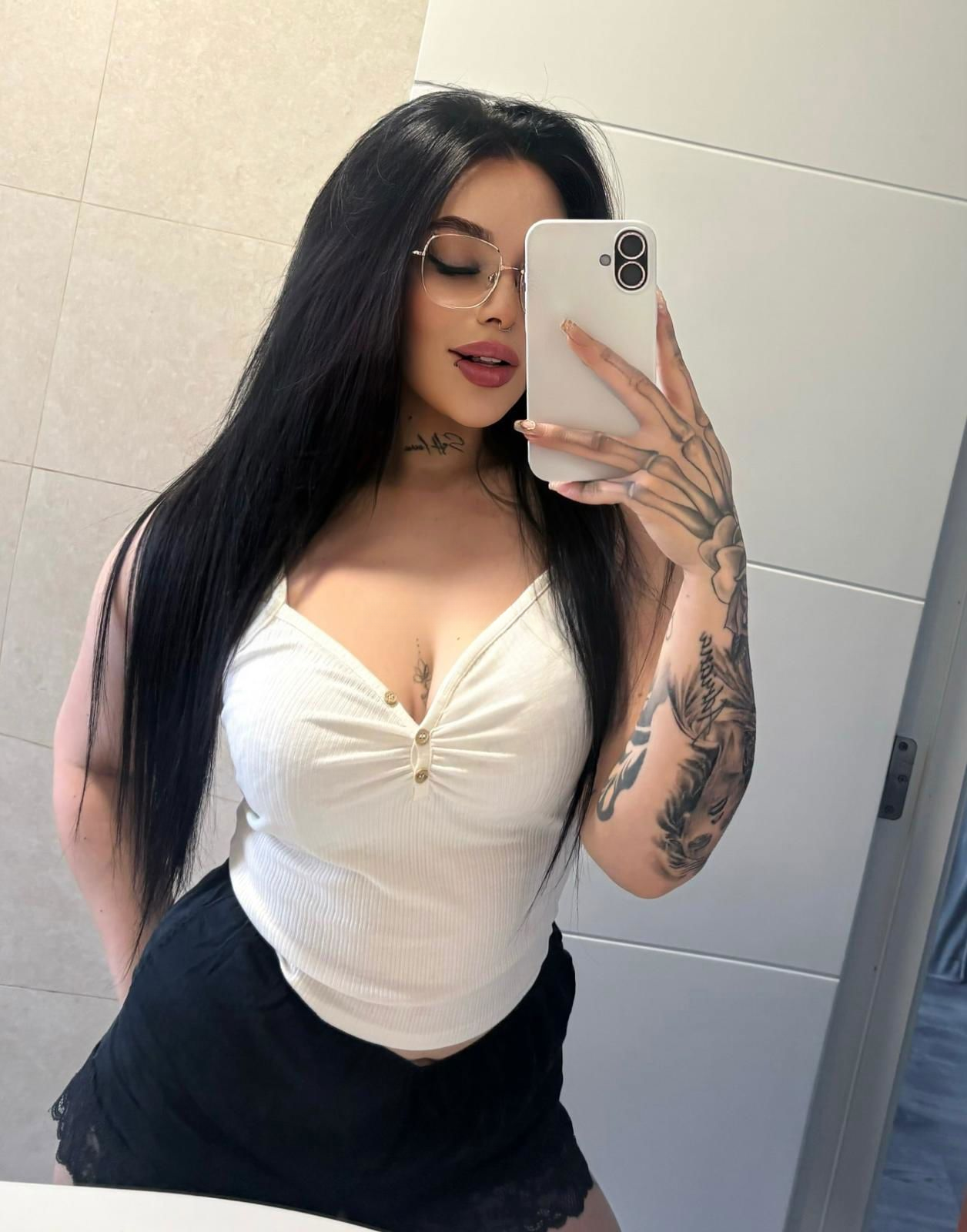 614576587|SARA|Chica