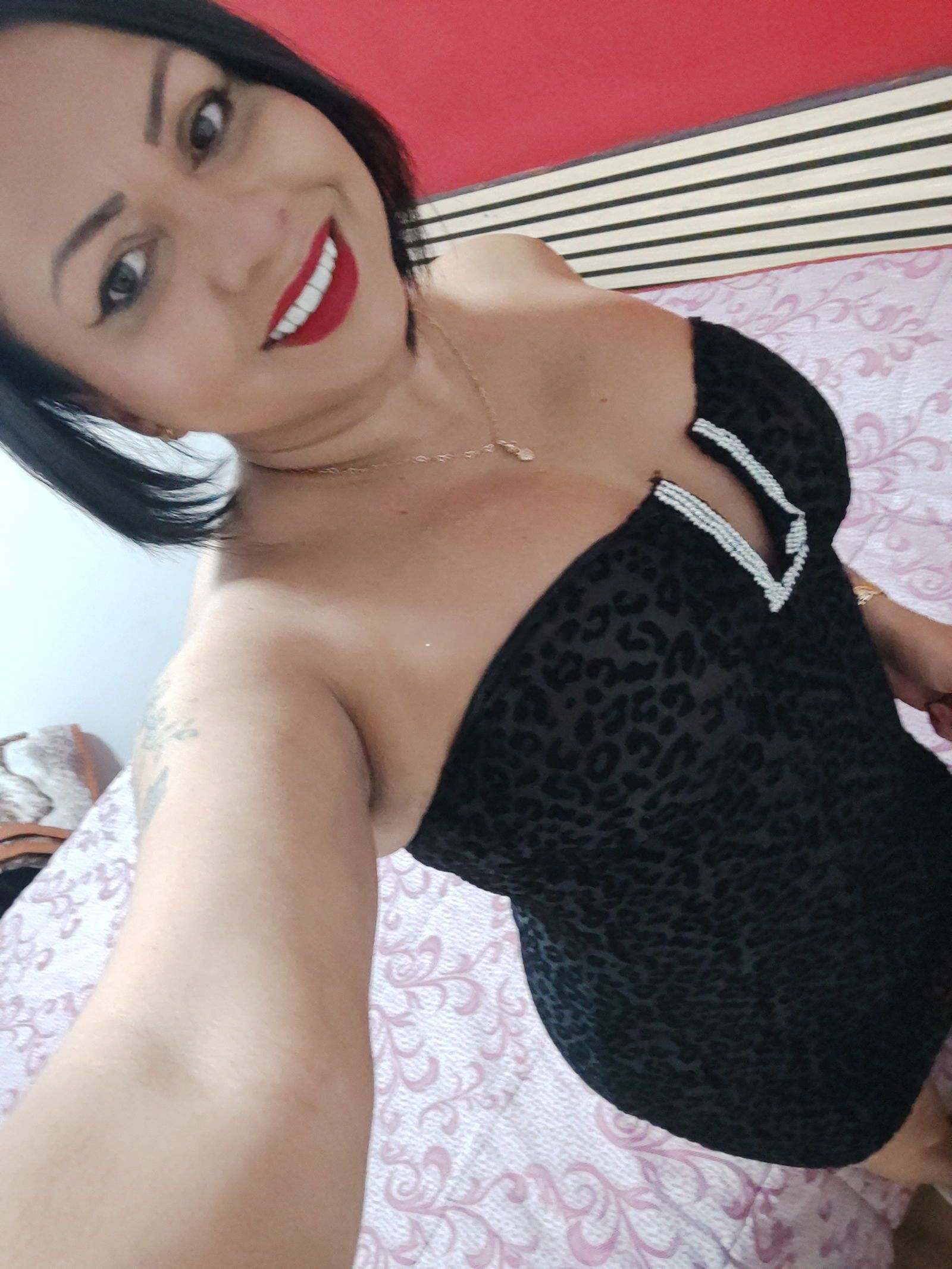663436237|VITORIA|Chica