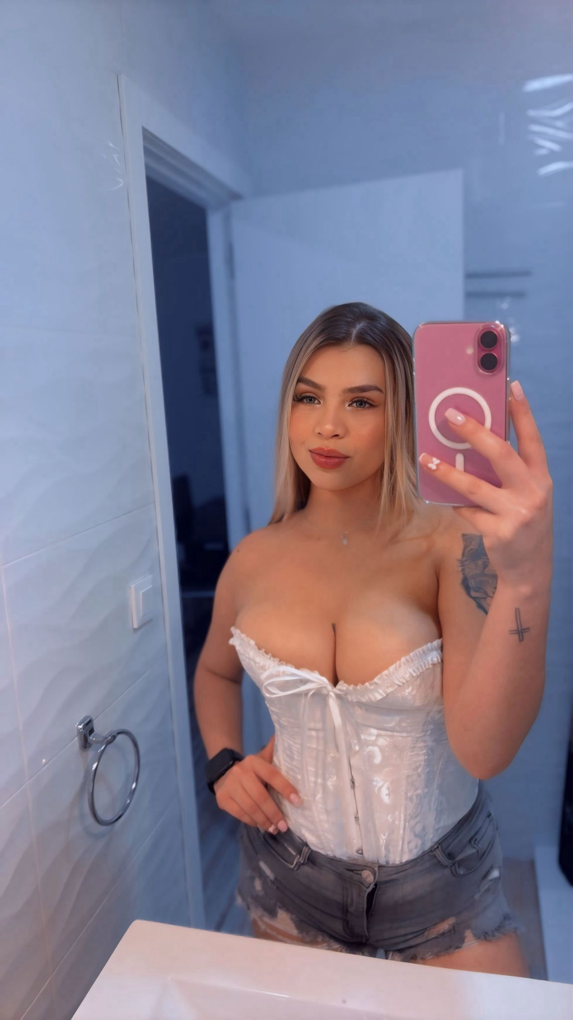 607010965|CRISTAL|Chica