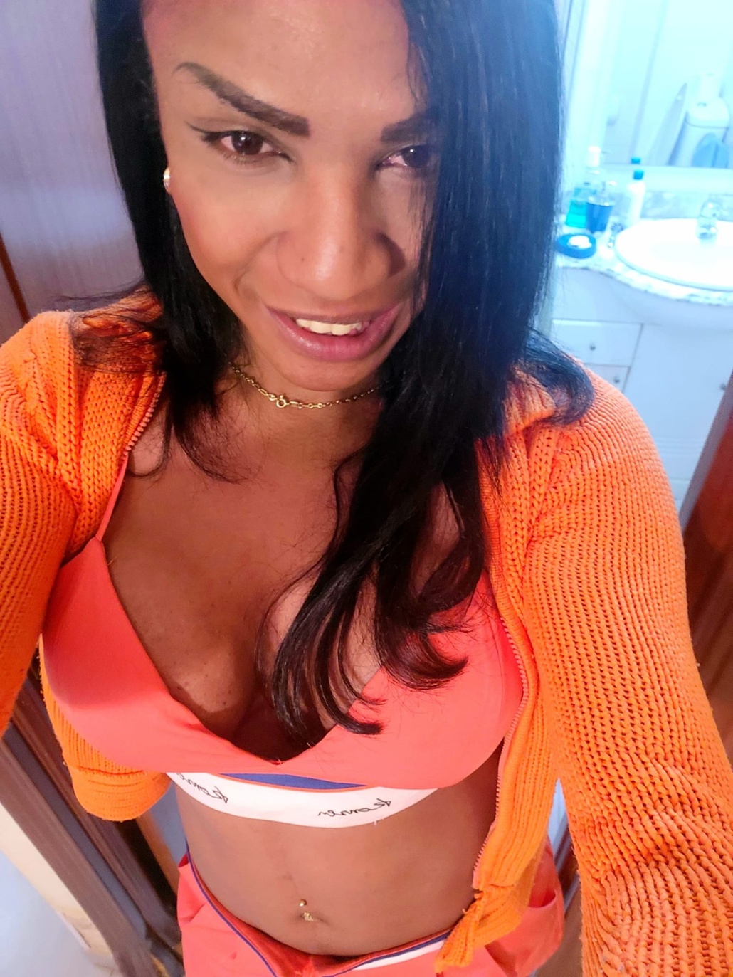 656576777|DEBORA|Travesti
