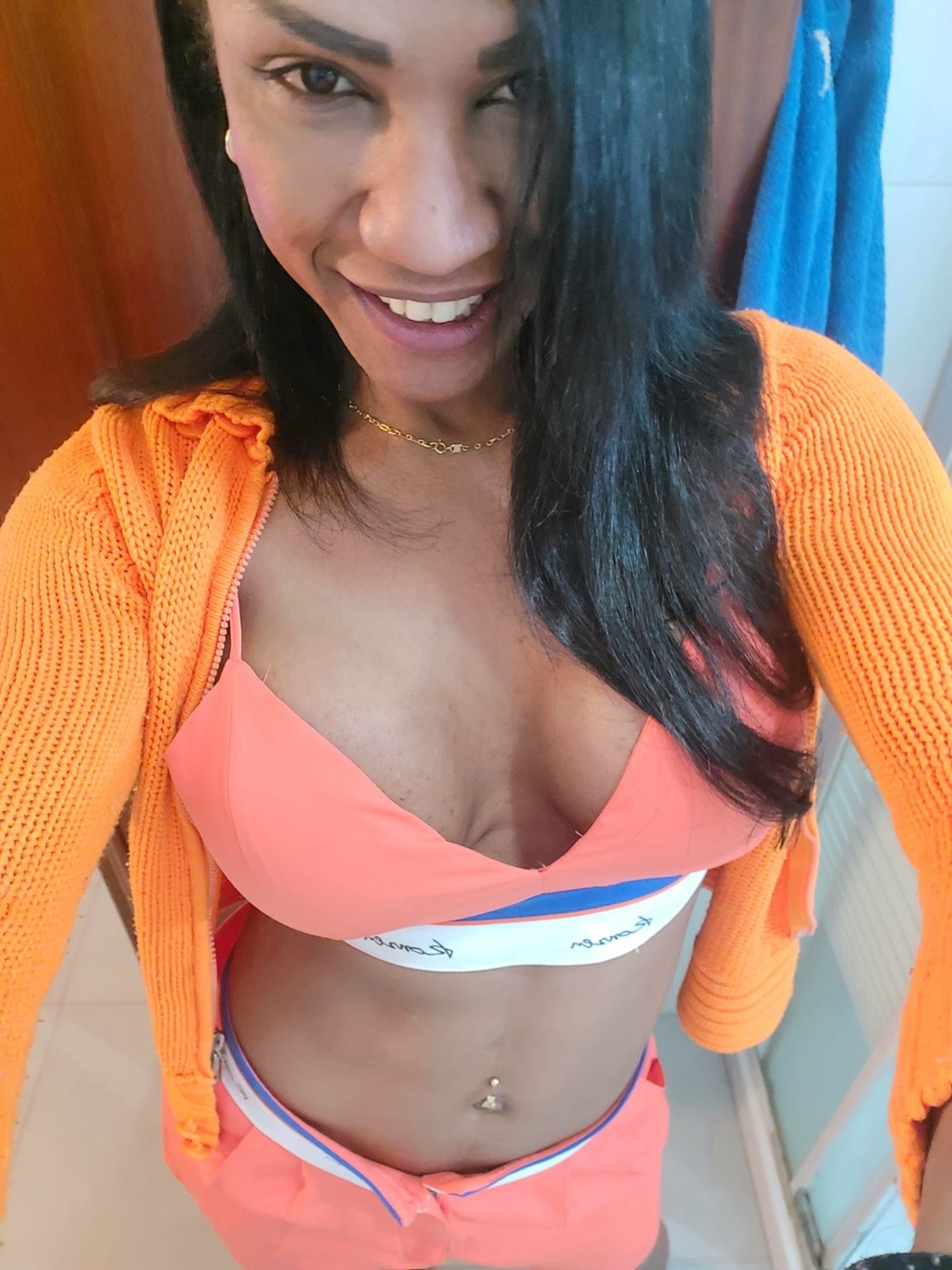 656576777|DEBORA|Travesti
